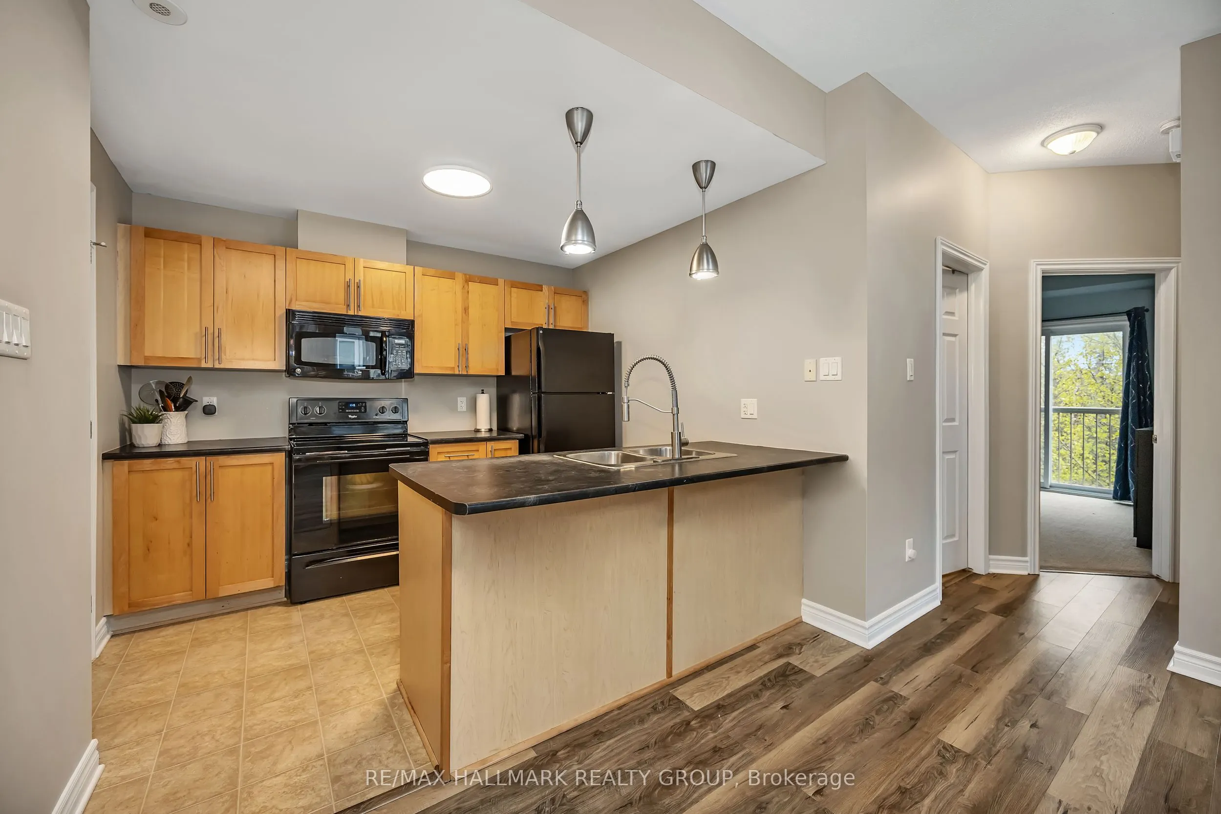 1109 Stittsville Main Street #L
