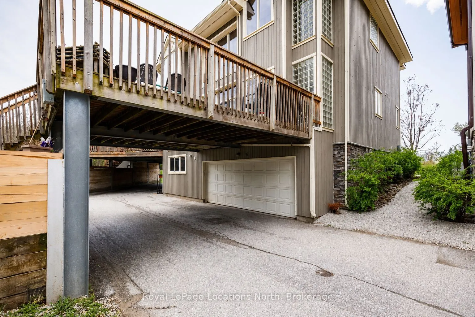 224 Blueski George Crescent #16