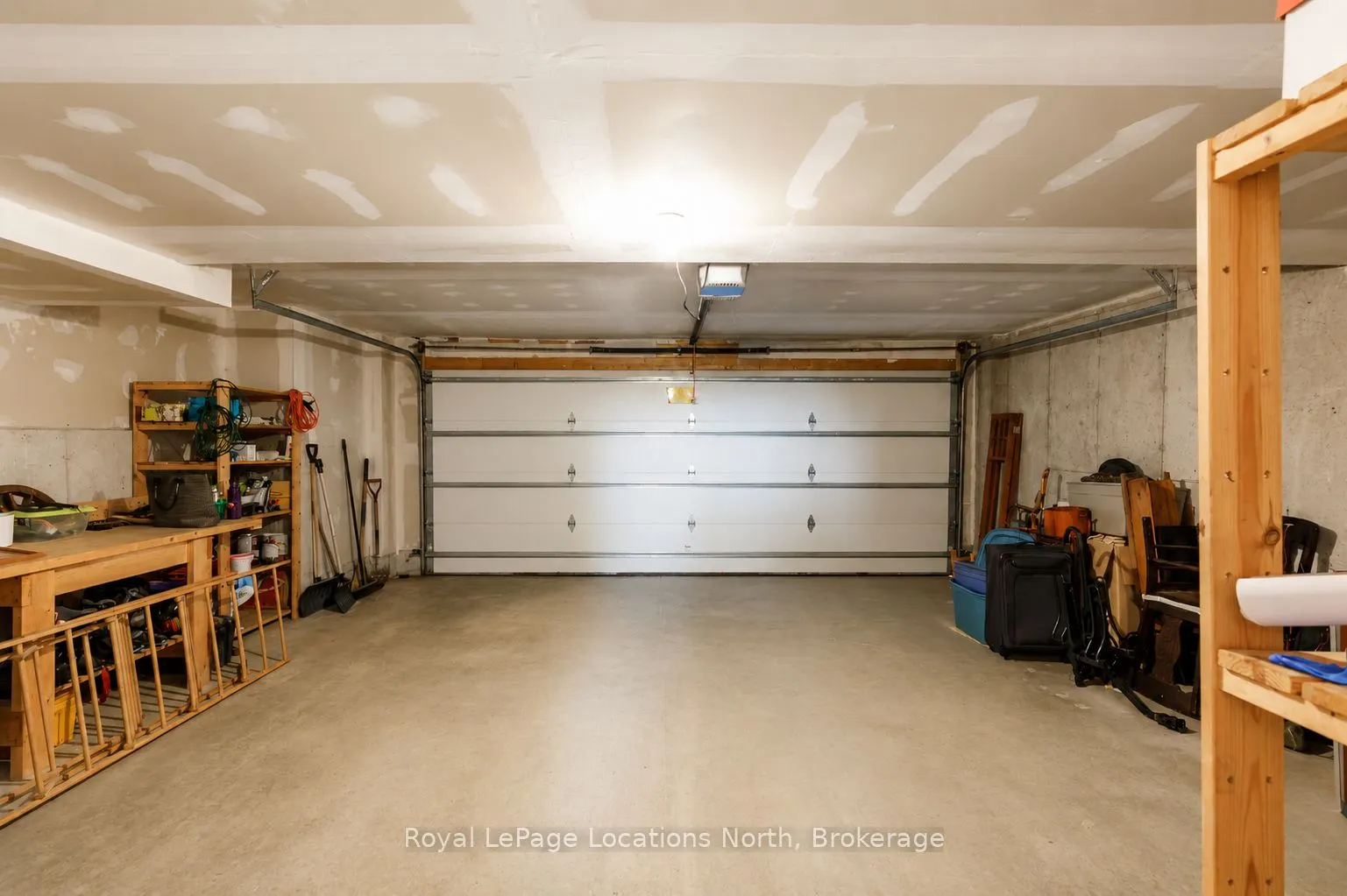 224 Blueski George Crescent #16