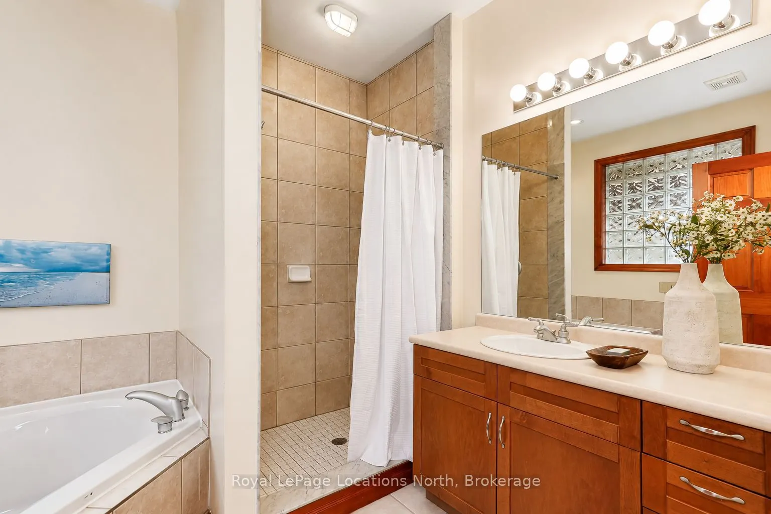 224 Blueski George Crescent #16