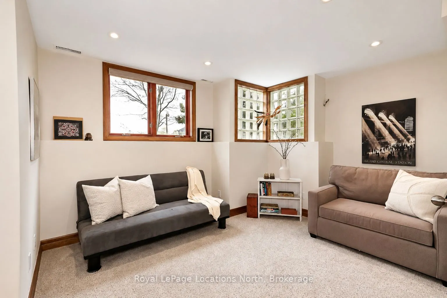 224 Blueski George Crescent #16