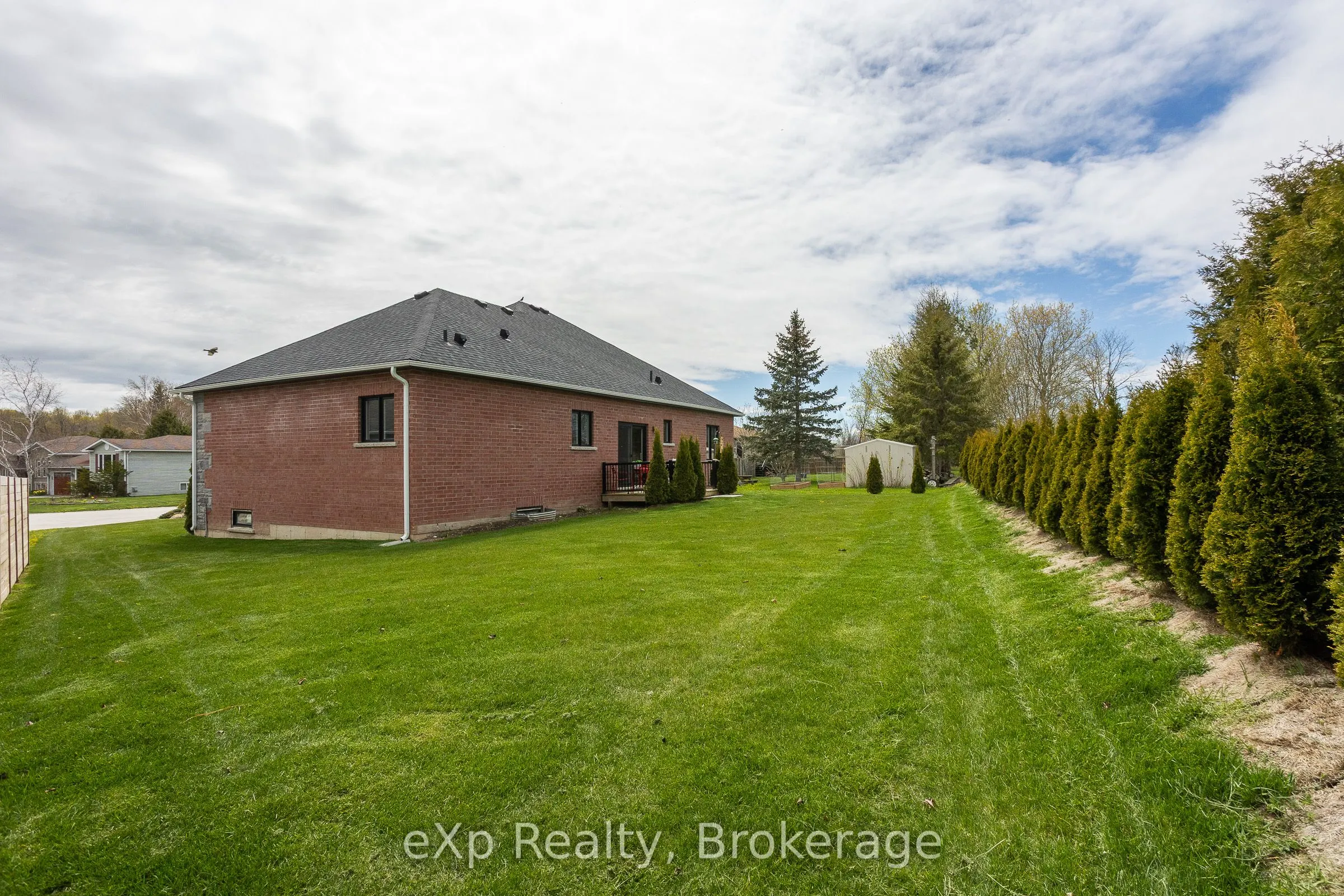 43 Country Crescent