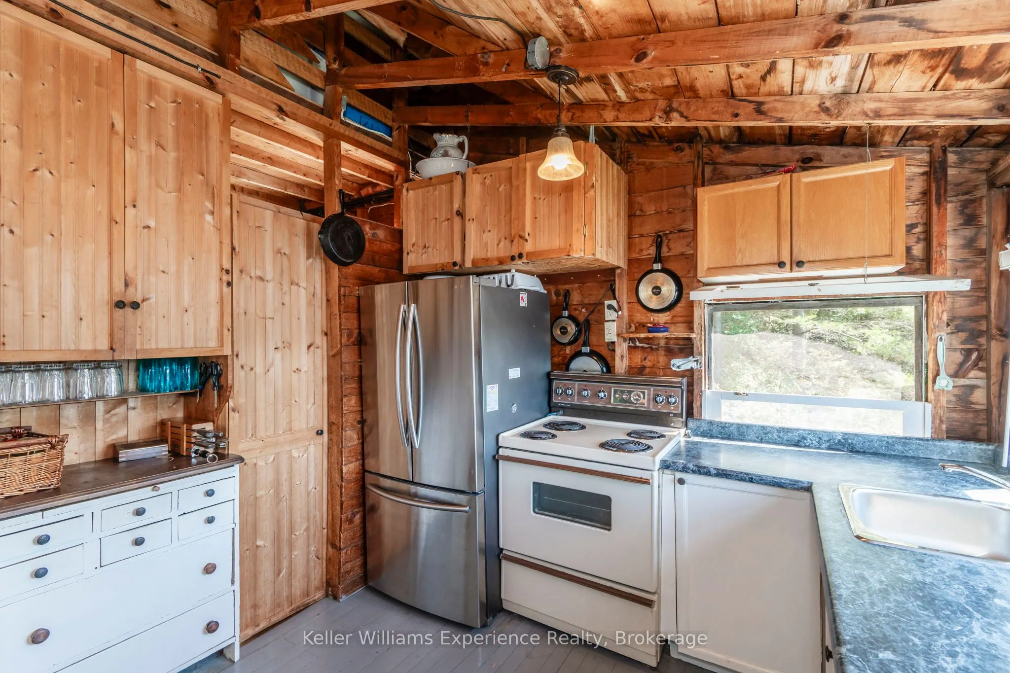 8326 Is 2210 Georgian Bay