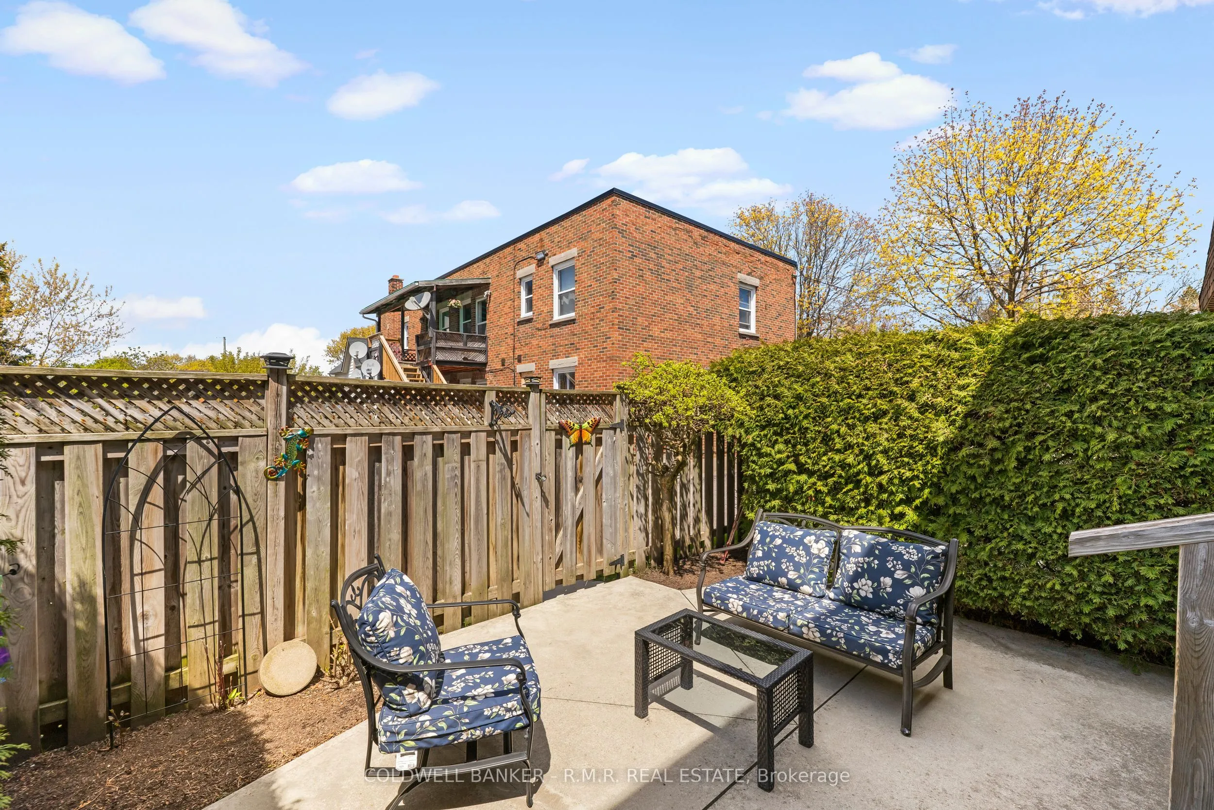 373 D'arcy Street #5