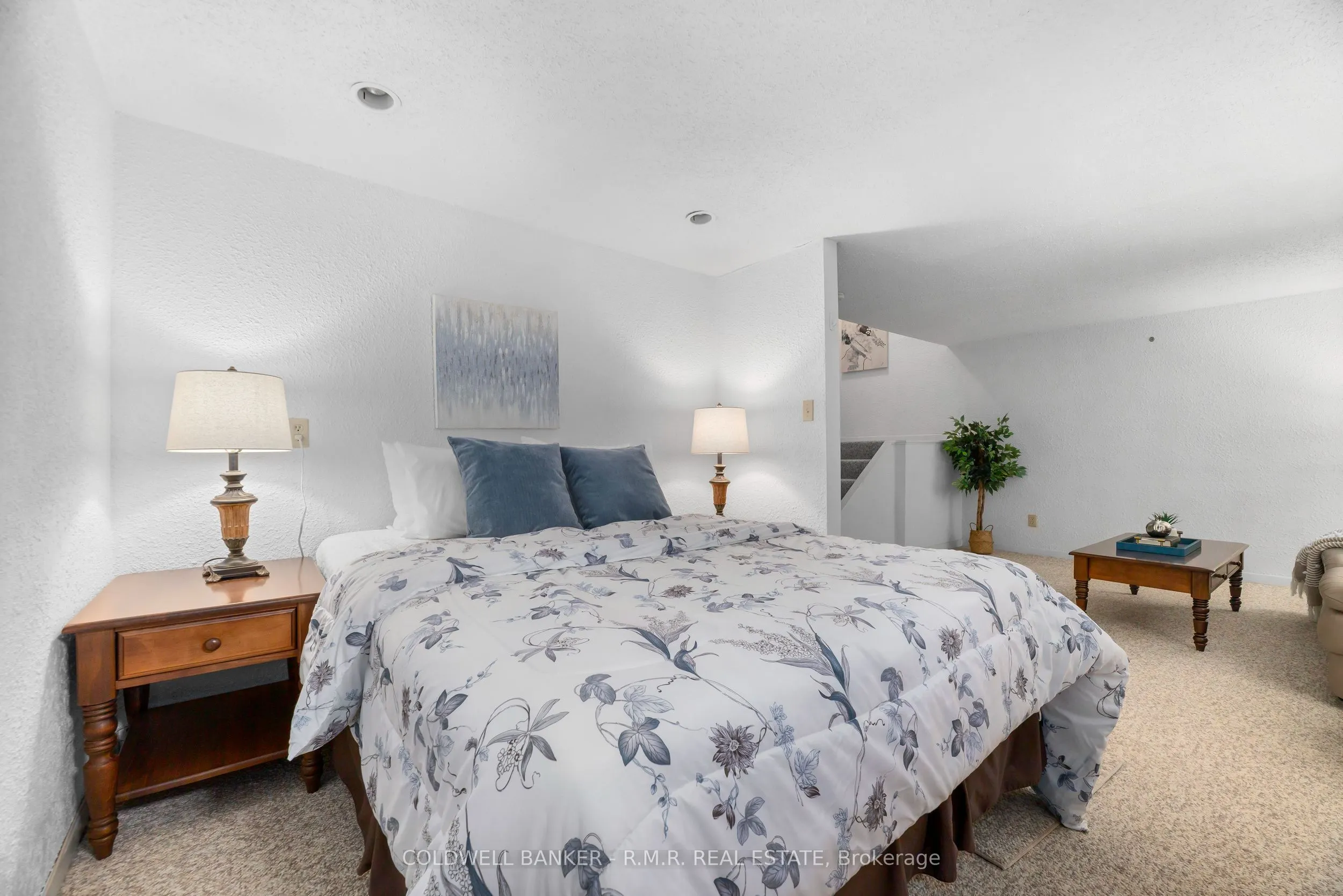 373 D'arcy Street #5