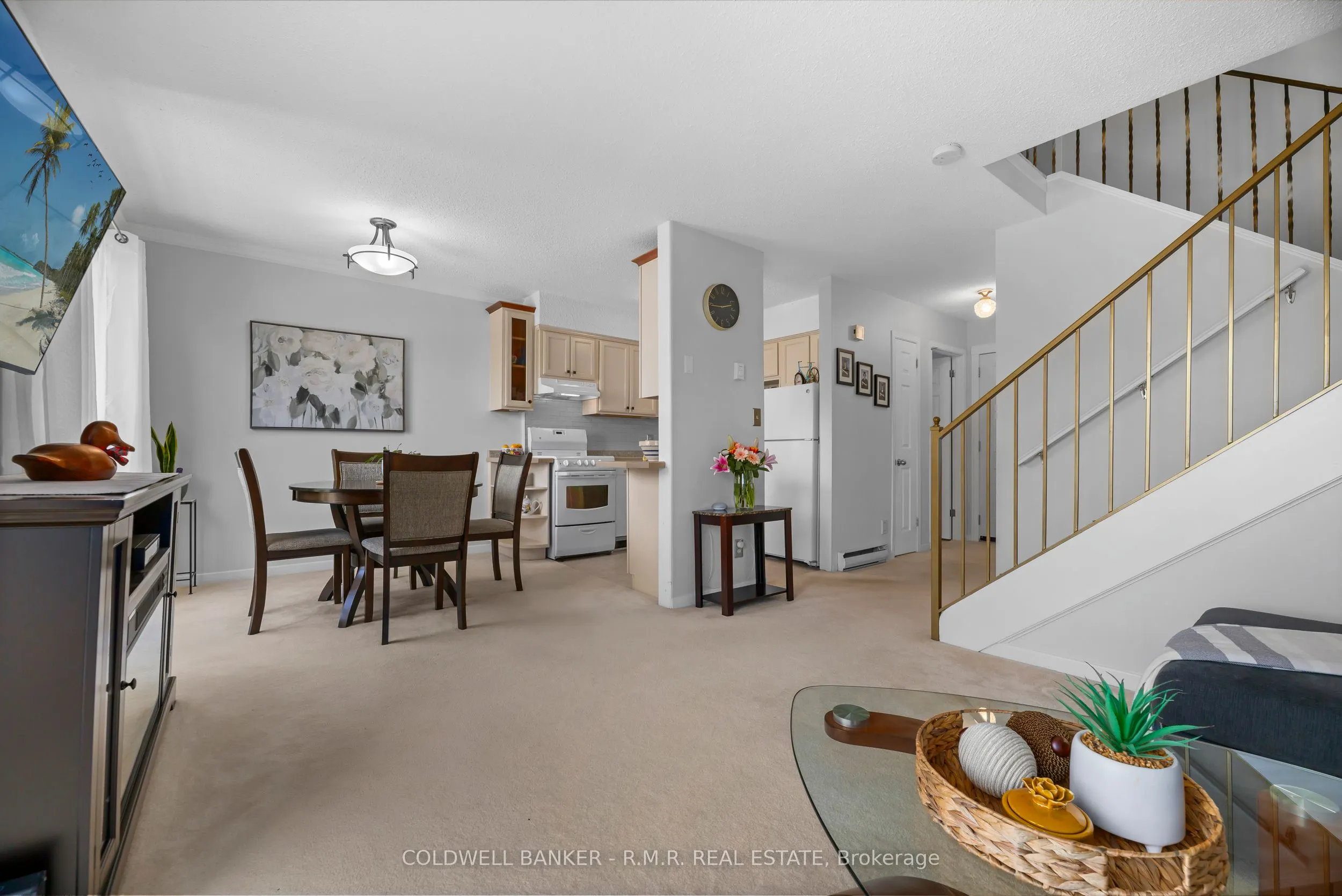 373 D'arcy Street #5