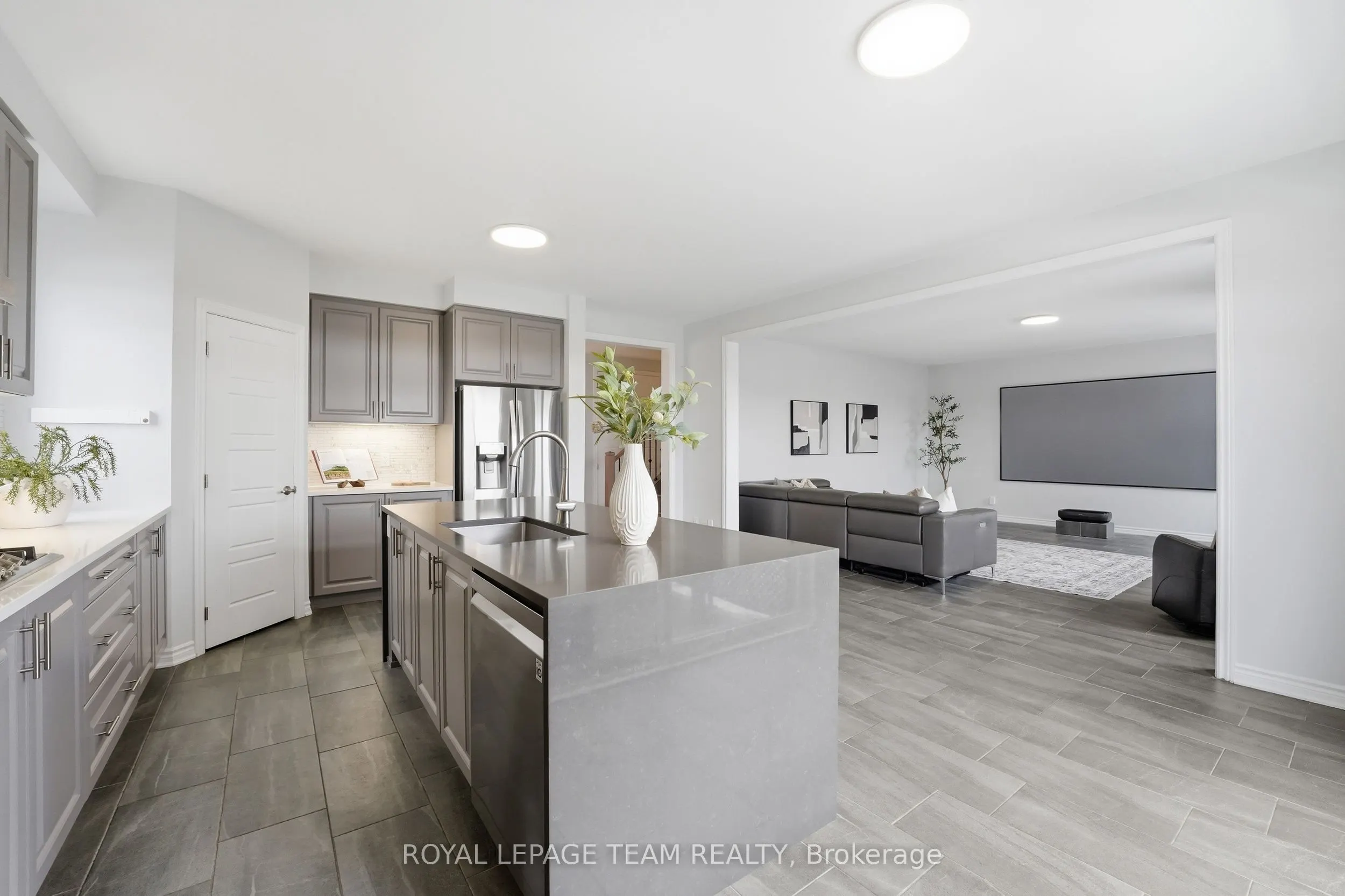 643 Rye Grass Way