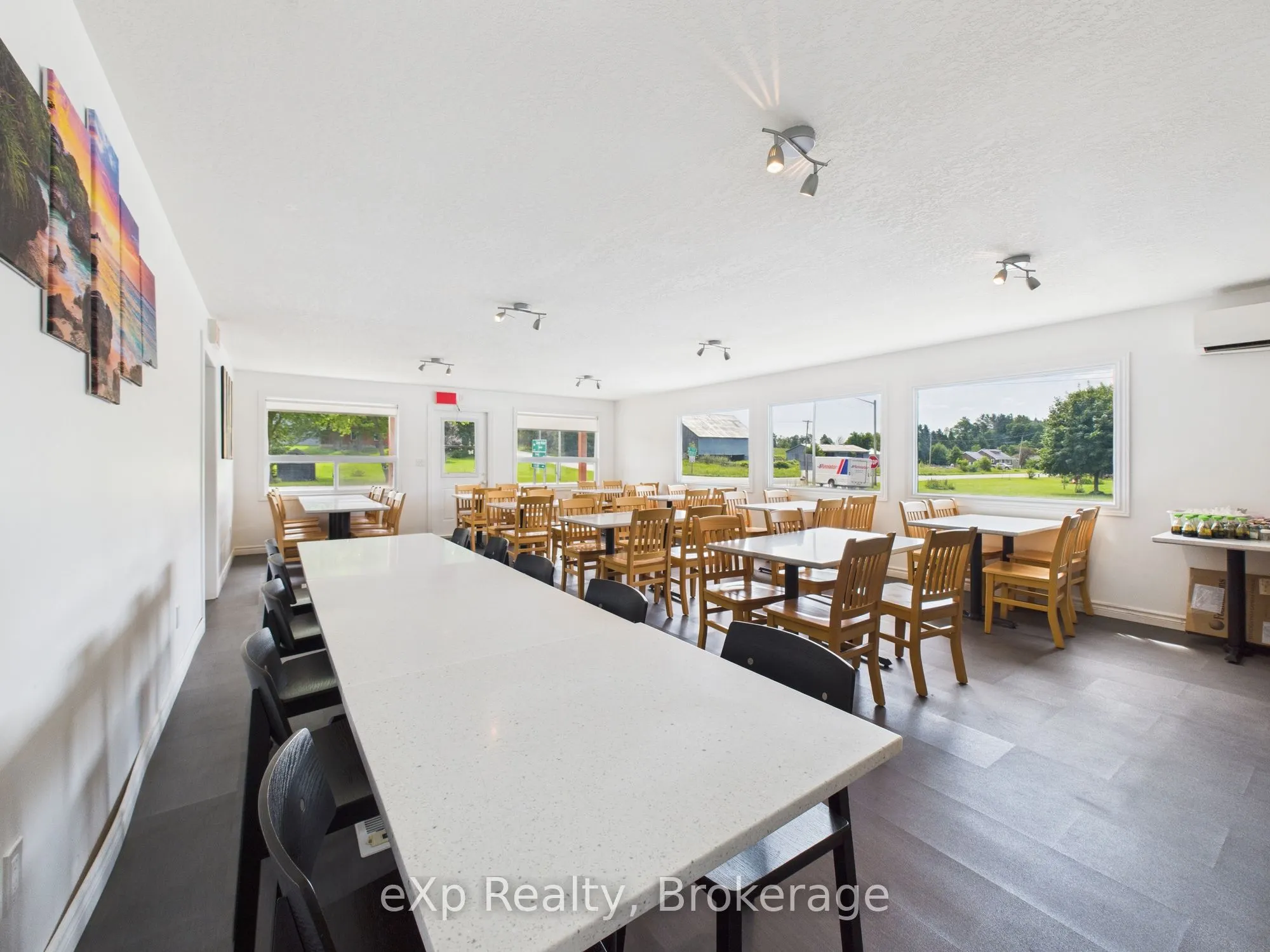 315194 HIGHWAY 6