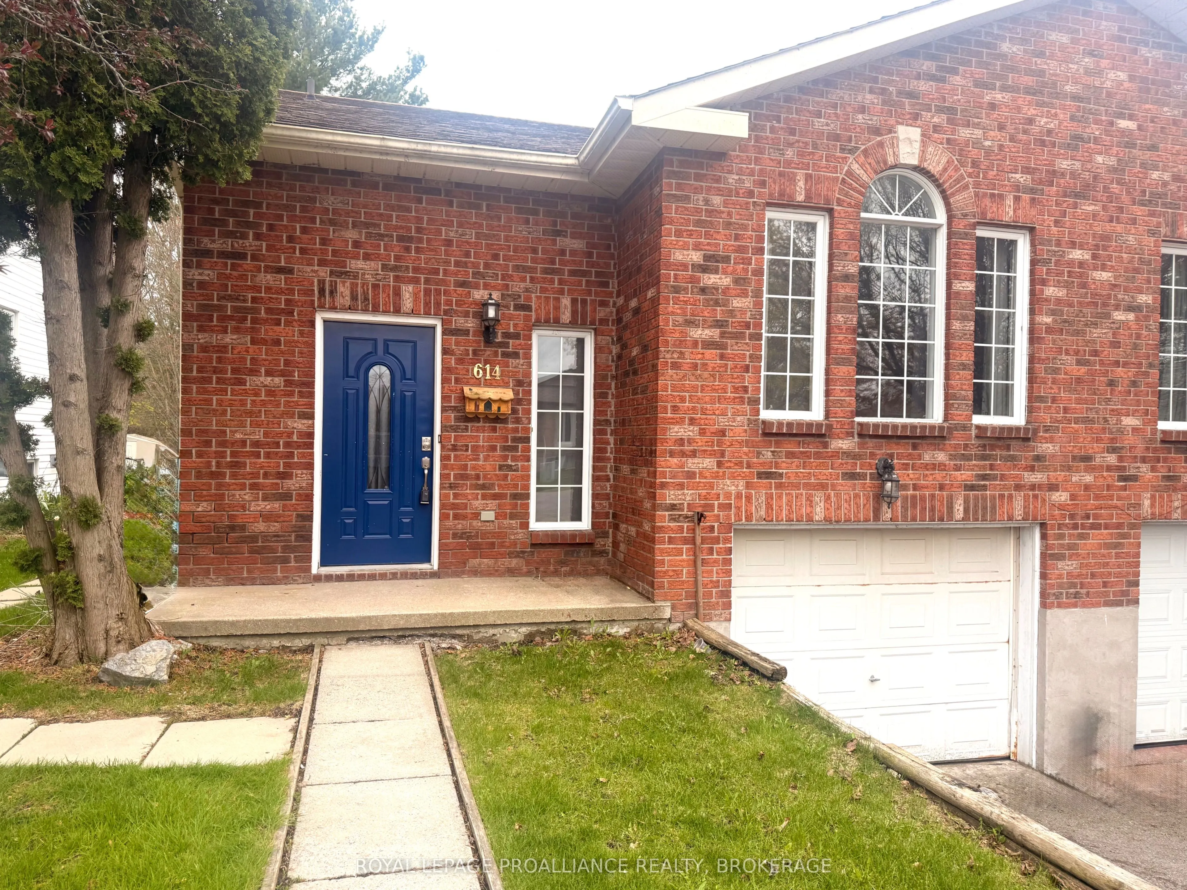 614 Barnsley Crescent