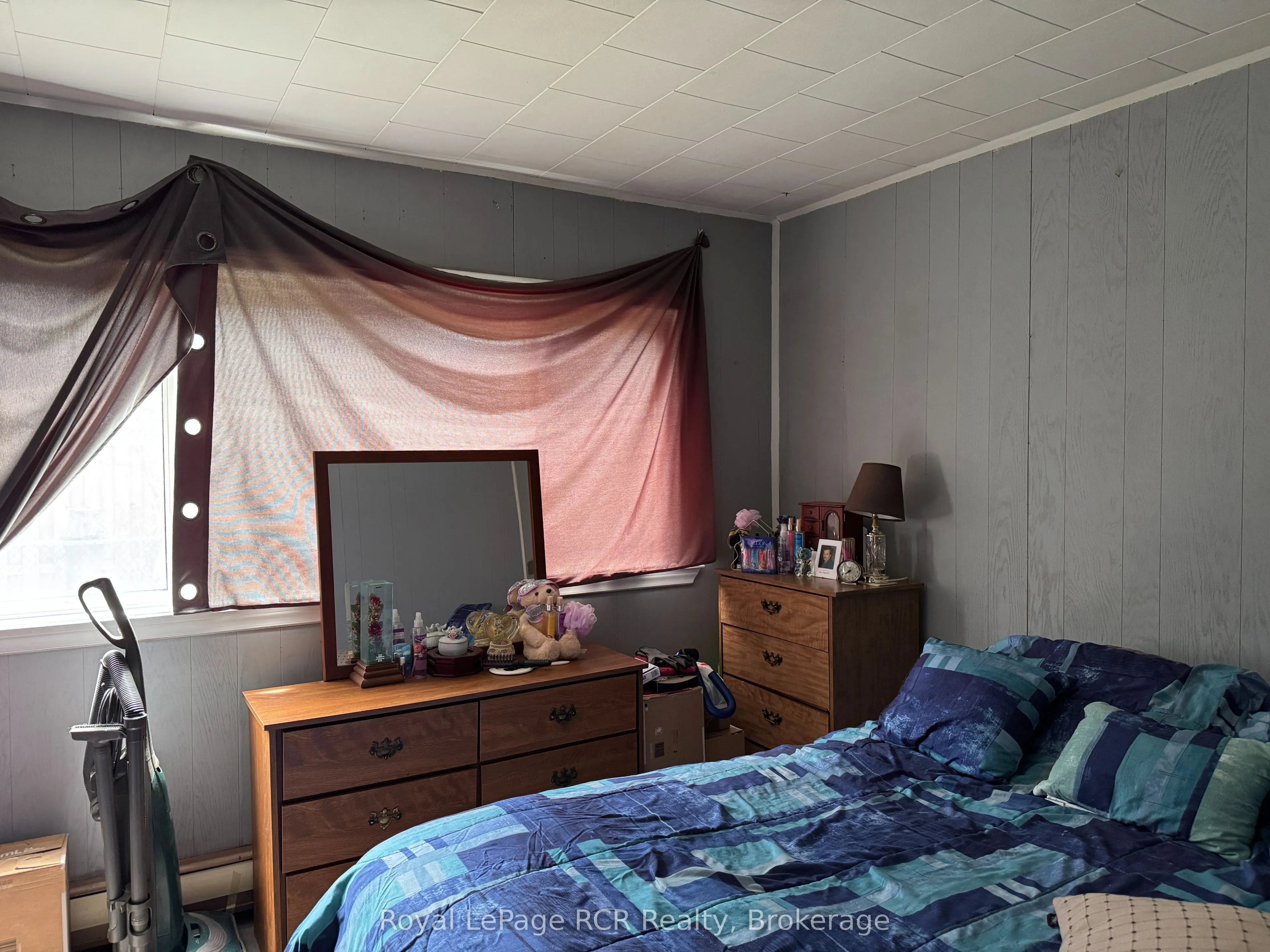 381 14th Street W