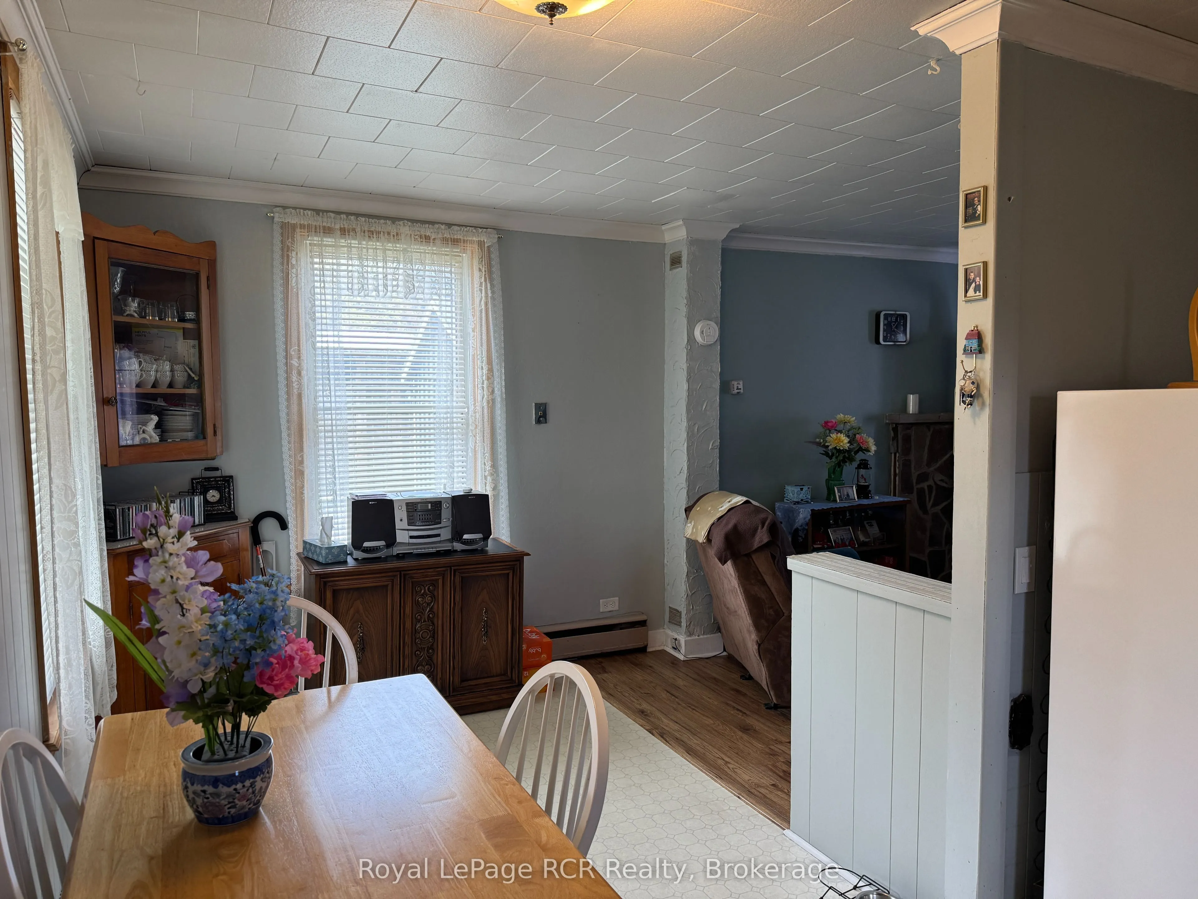 381 14th Street W