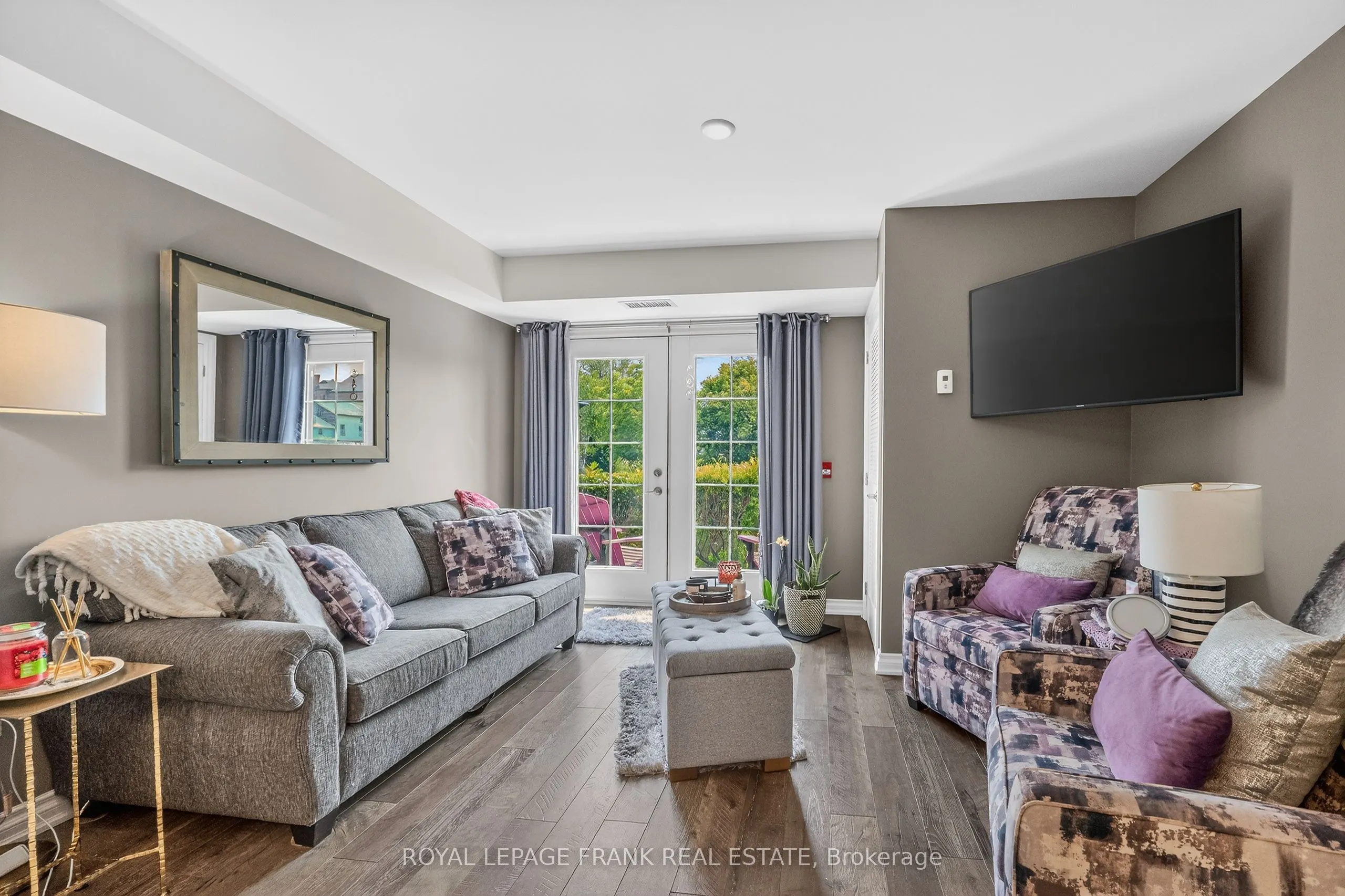 25 King Street #103