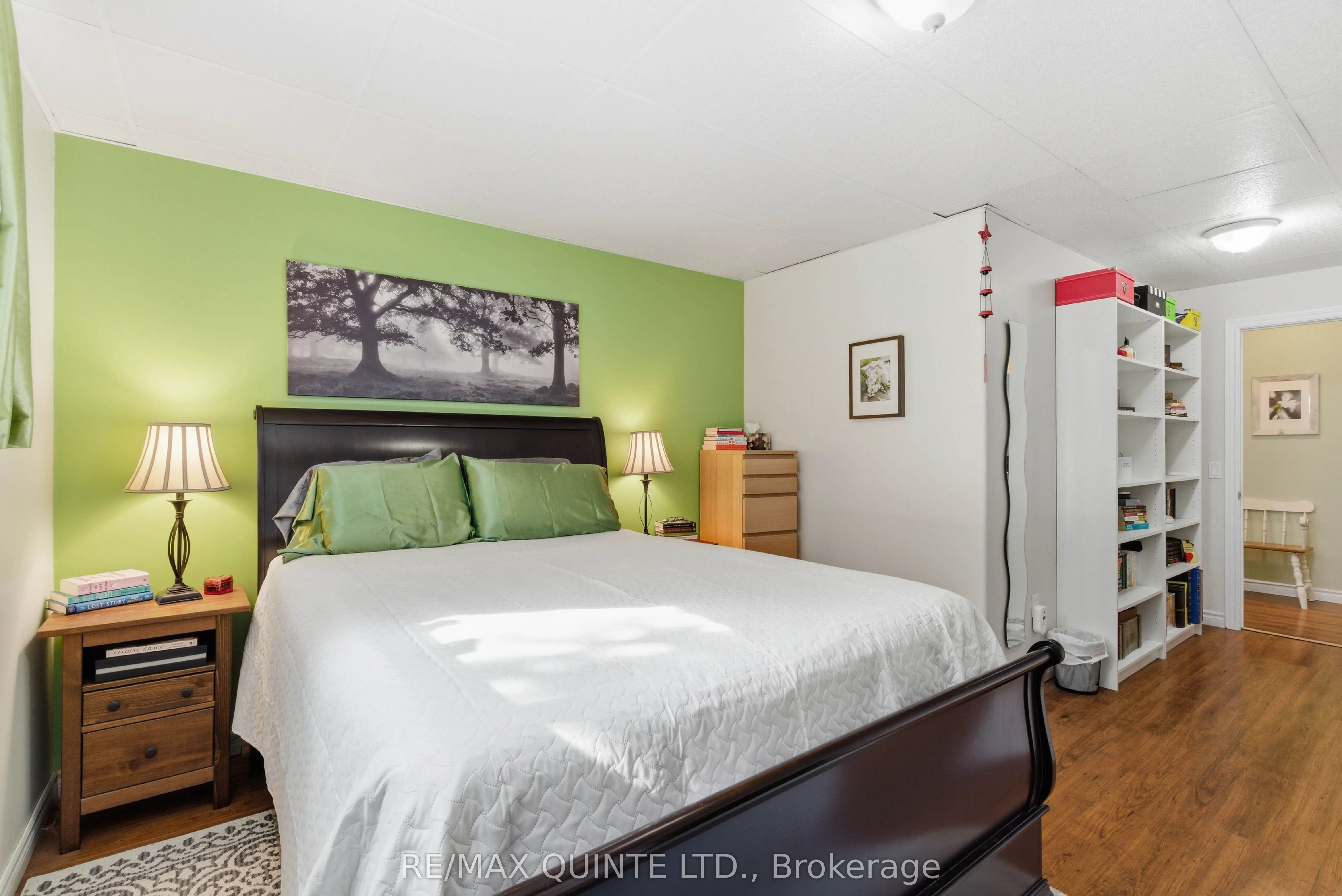 99 McKenzie Street