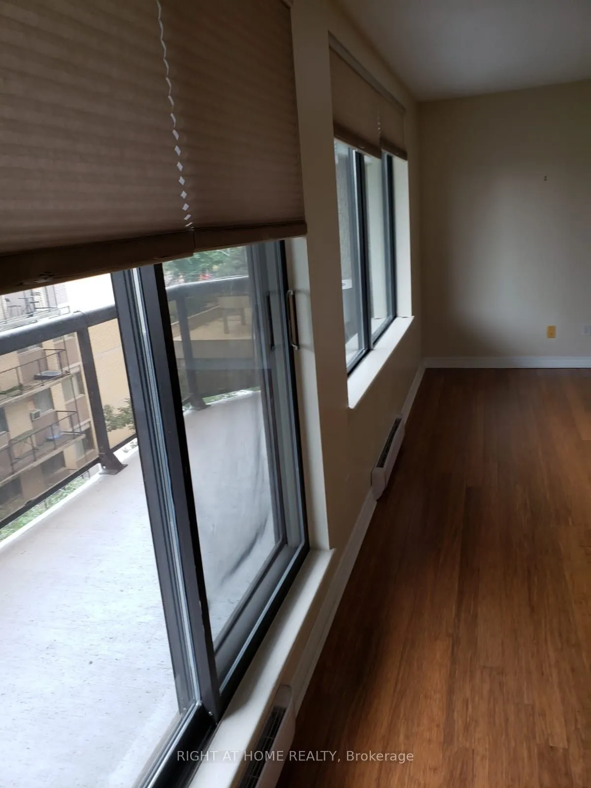 470 Laurier Avenue W #706