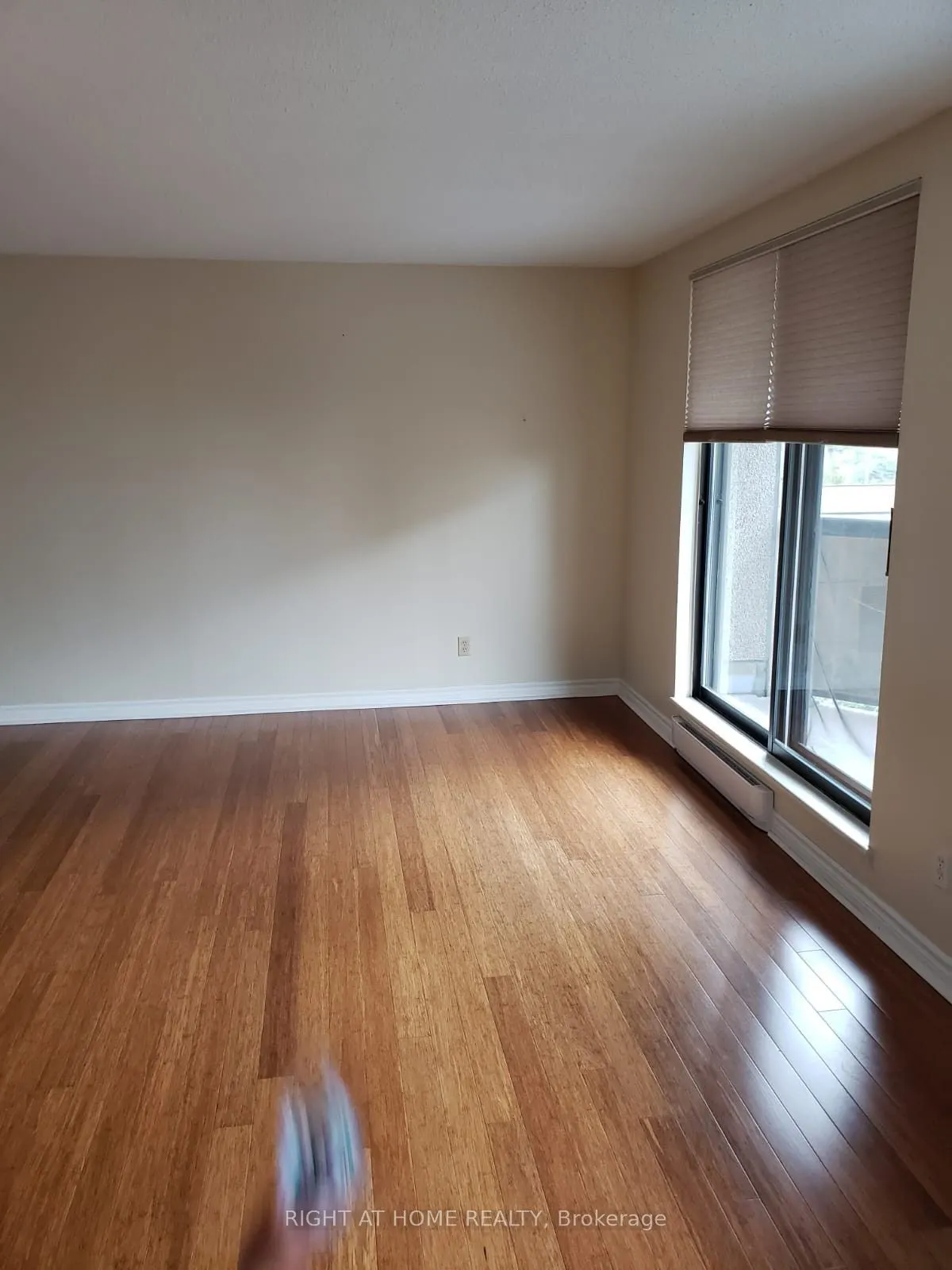 470 Laurier Avenue W #706