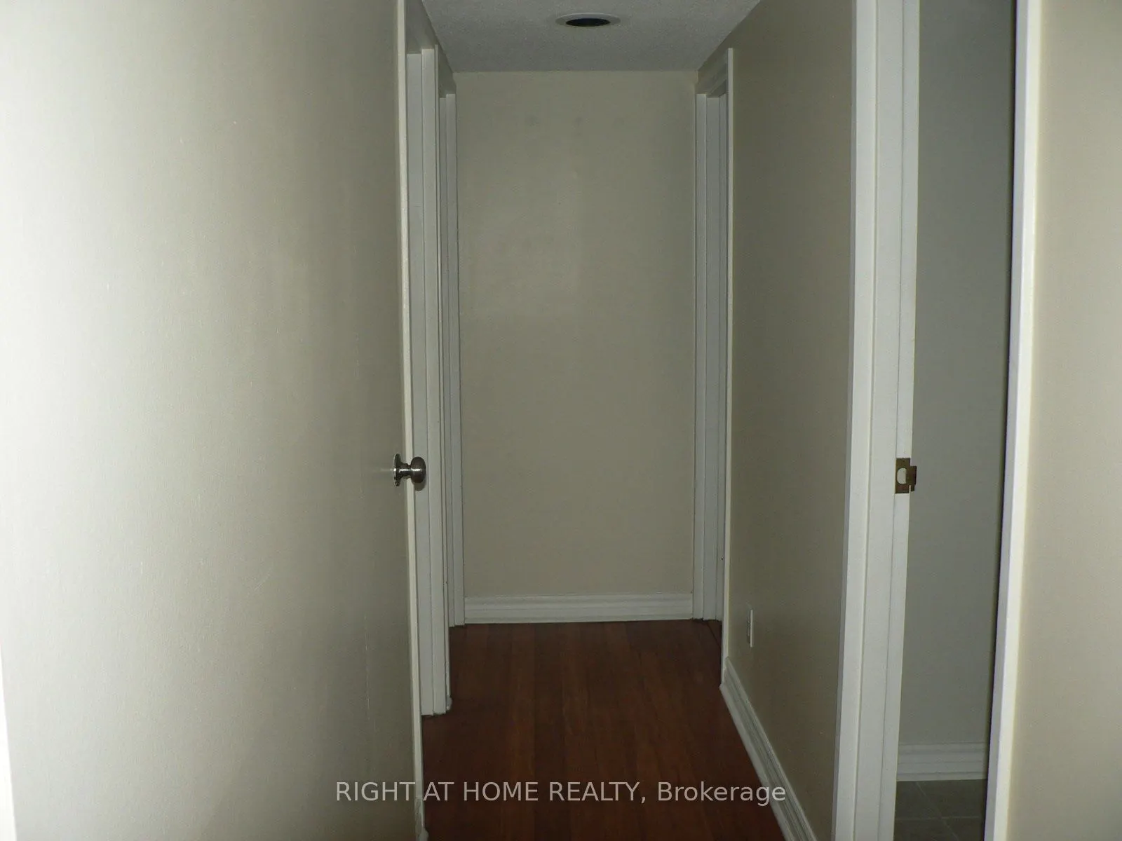 470 Laurier Avenue W #706