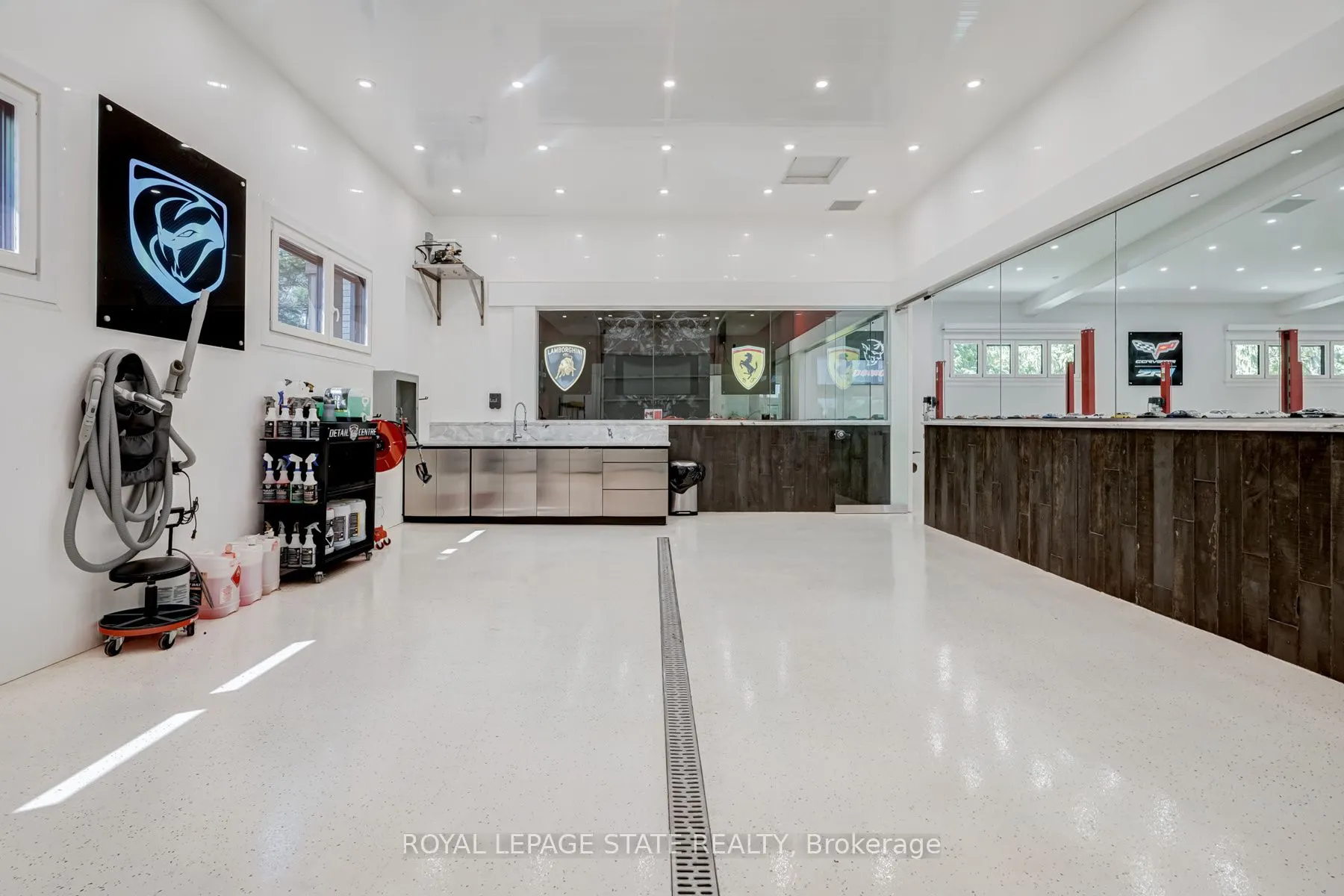 1272 Fiddlers Green Road