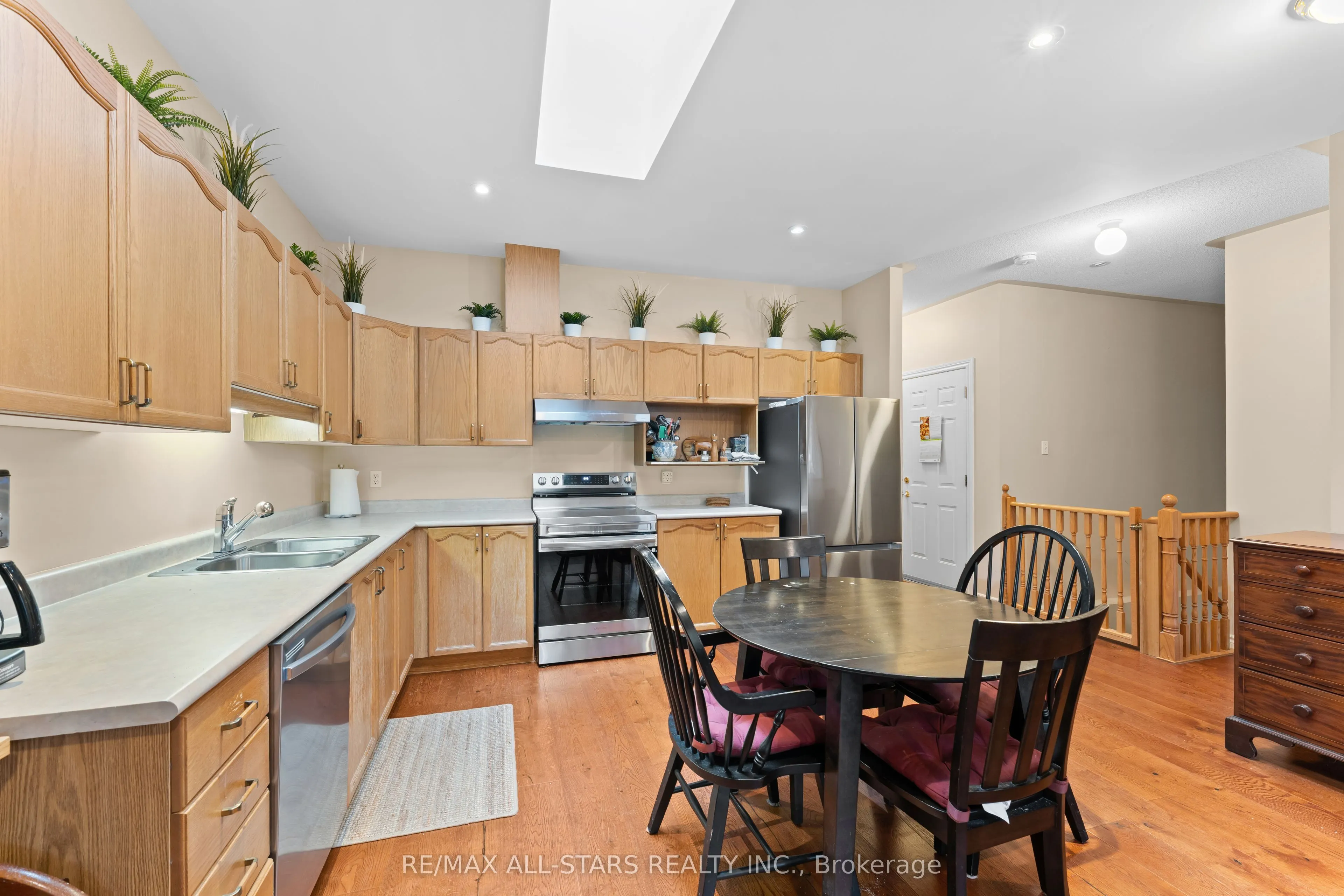 111 colborne Street #11