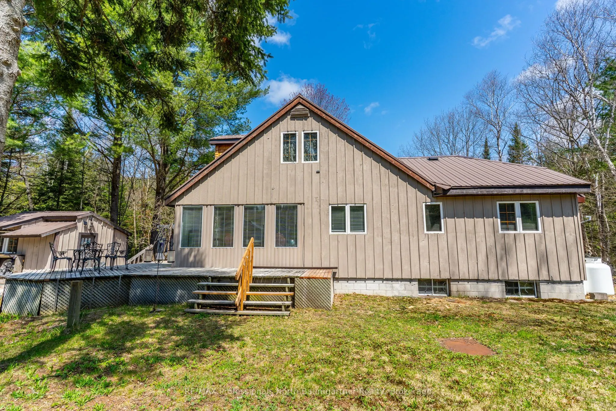 1065 Cloverleaf Road