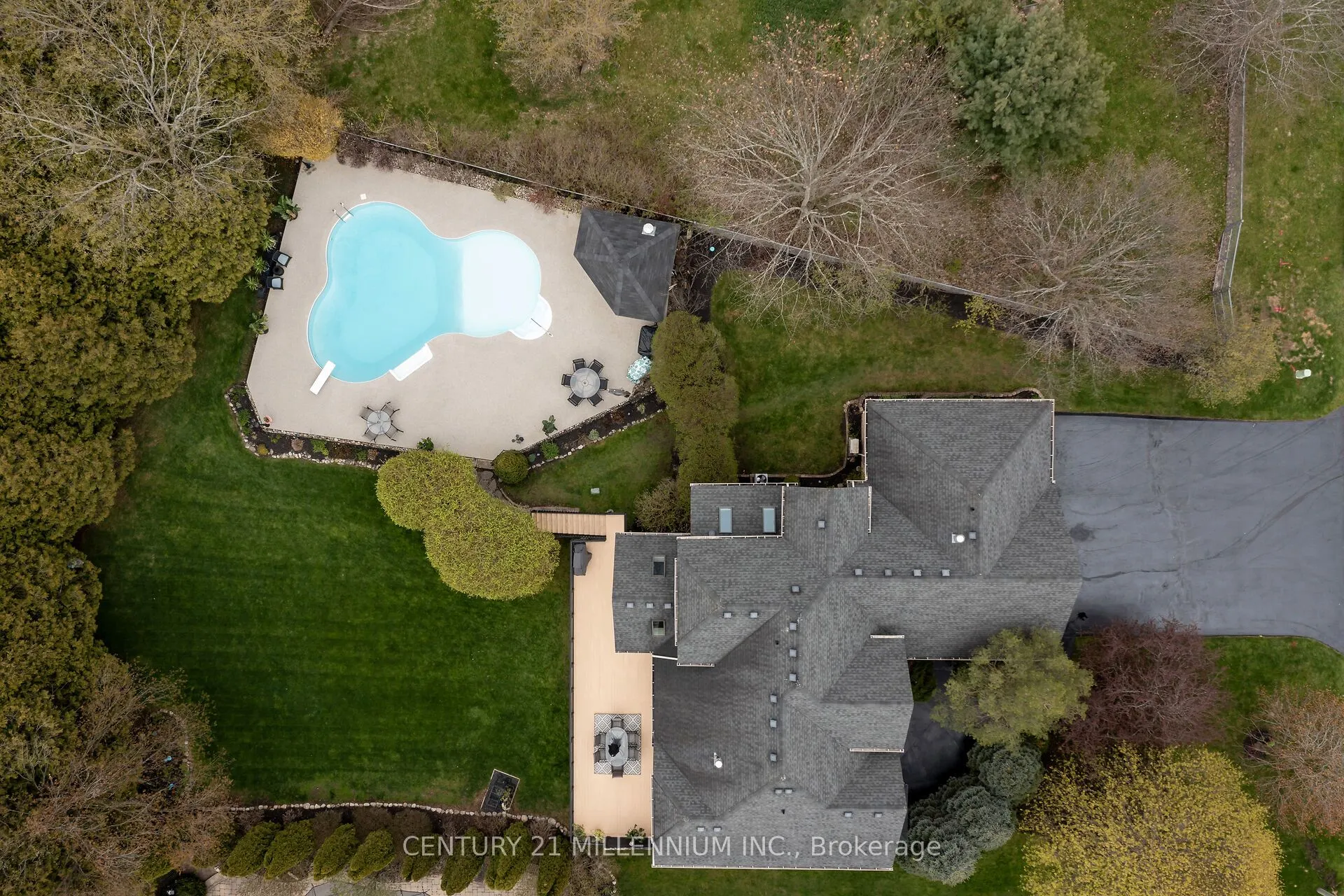 49 Waterford Drive