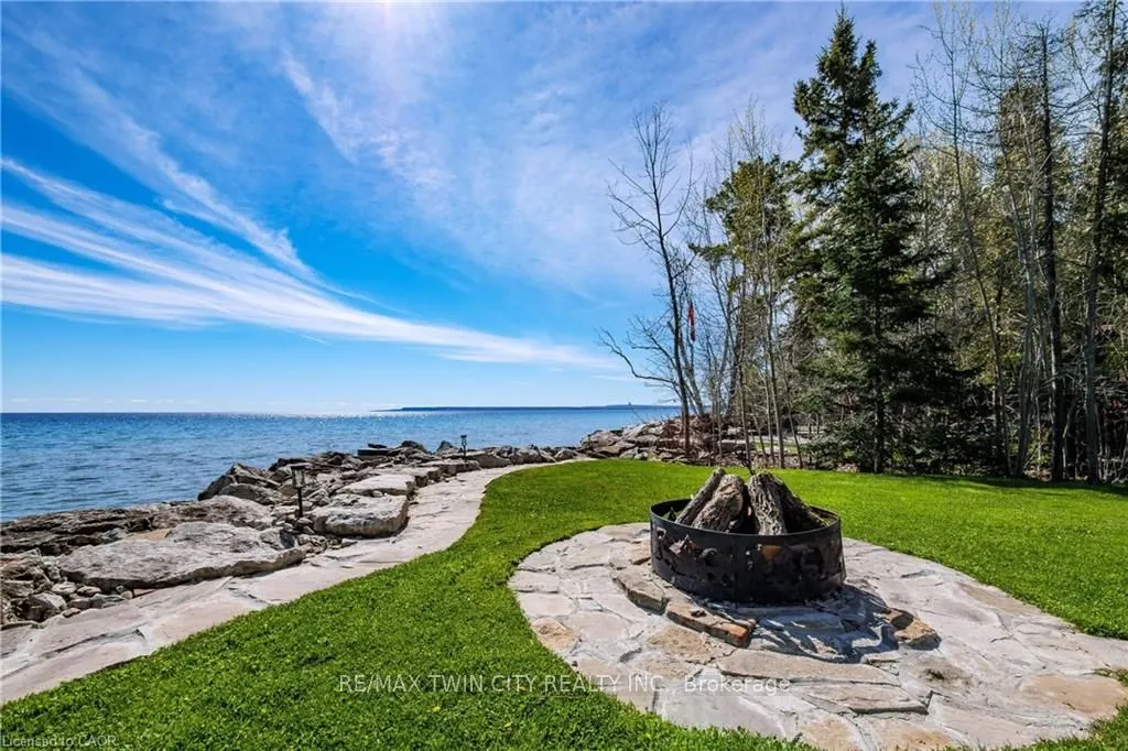 504617 Grey Road 1