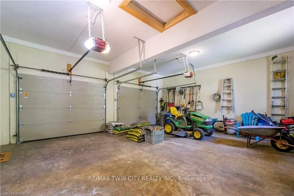 504617 Grey Road 1