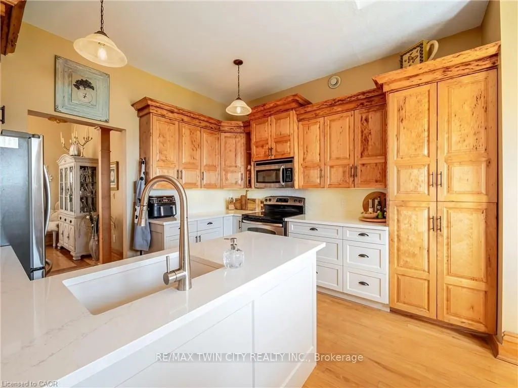 504617 Grey Road 1