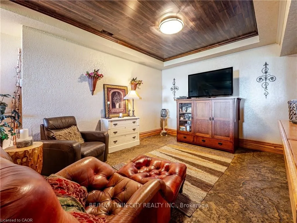 504617 Grey Road 1
