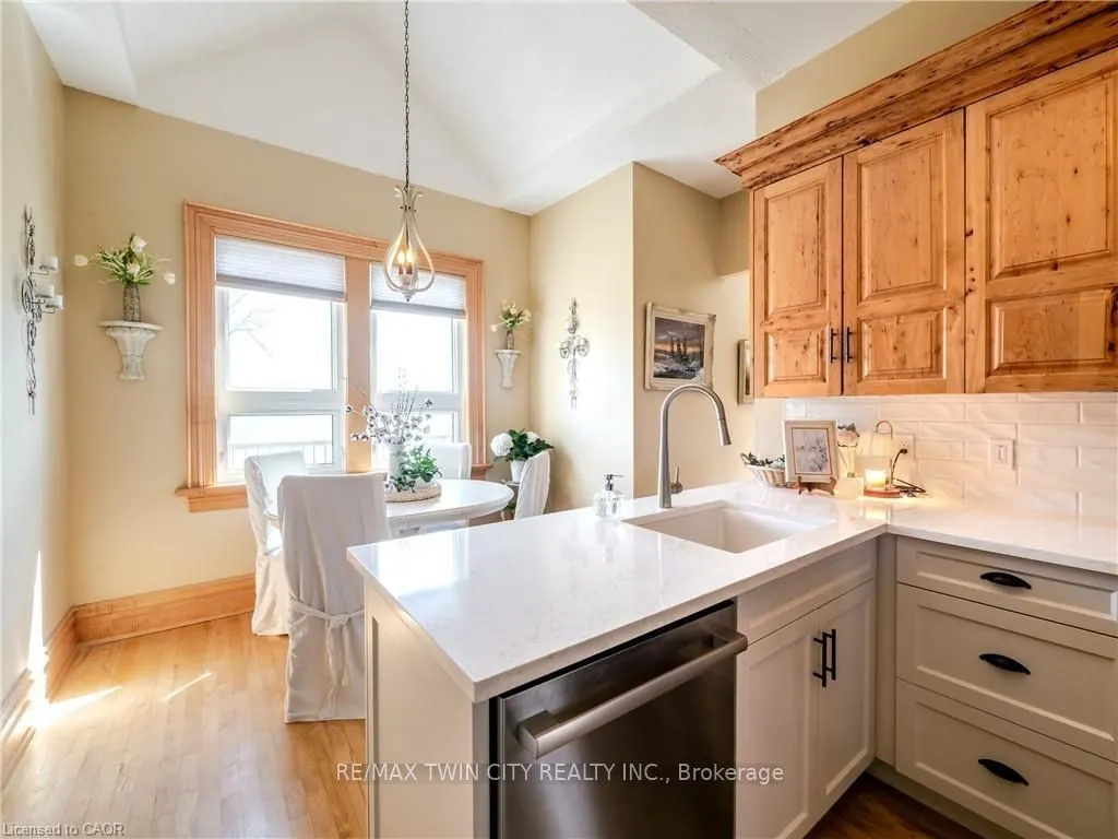 504617 Grey Road 1