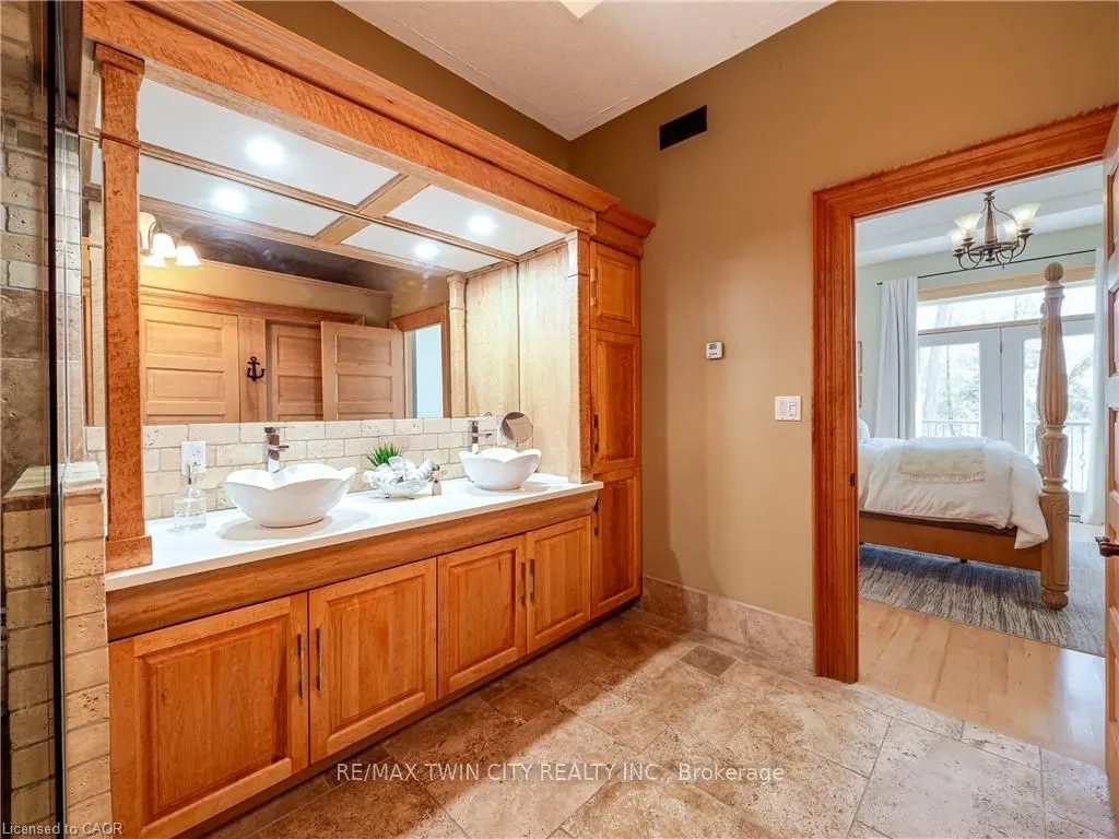 504617 Grey Road 1