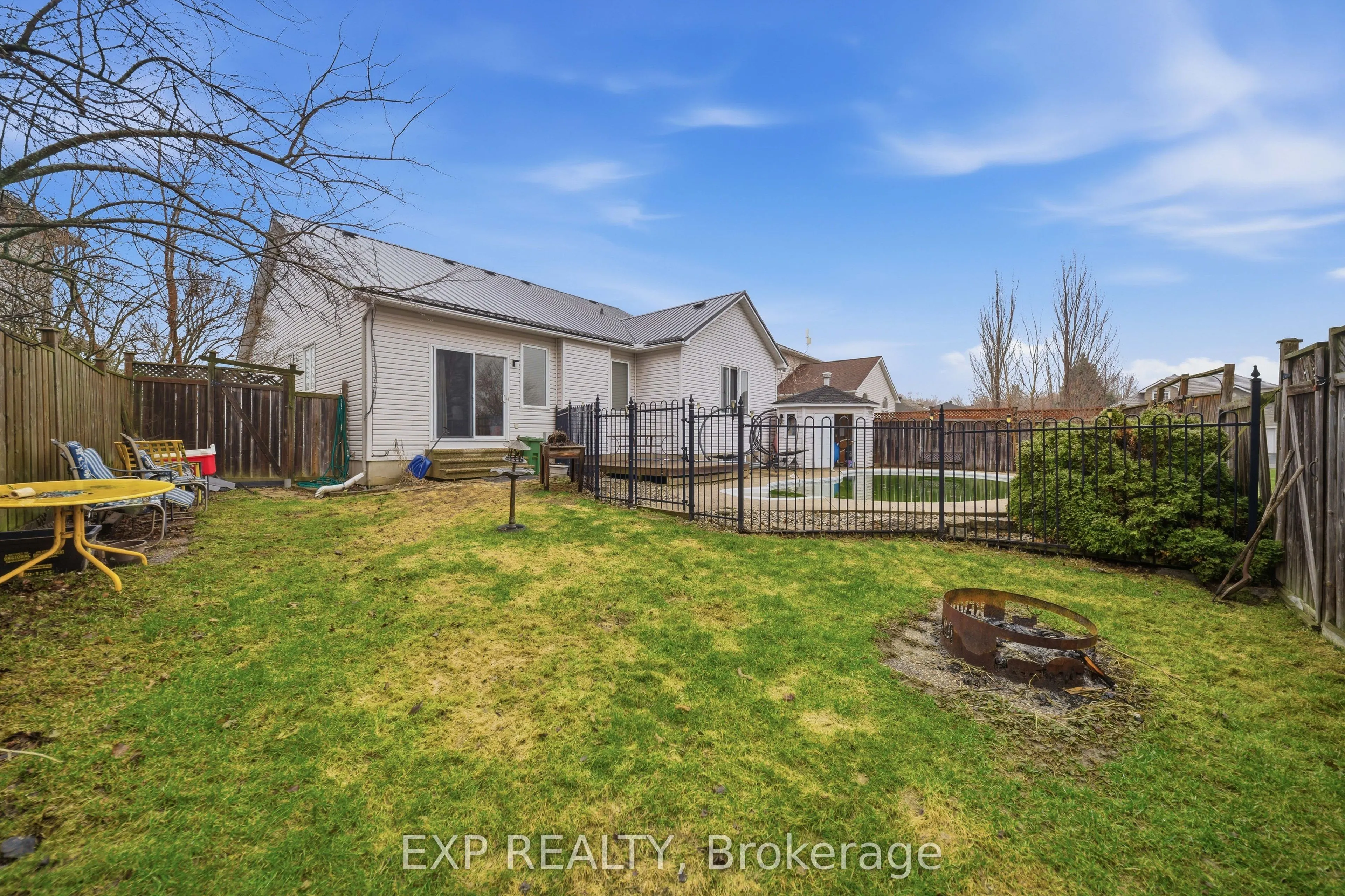 80 La Prairie Street