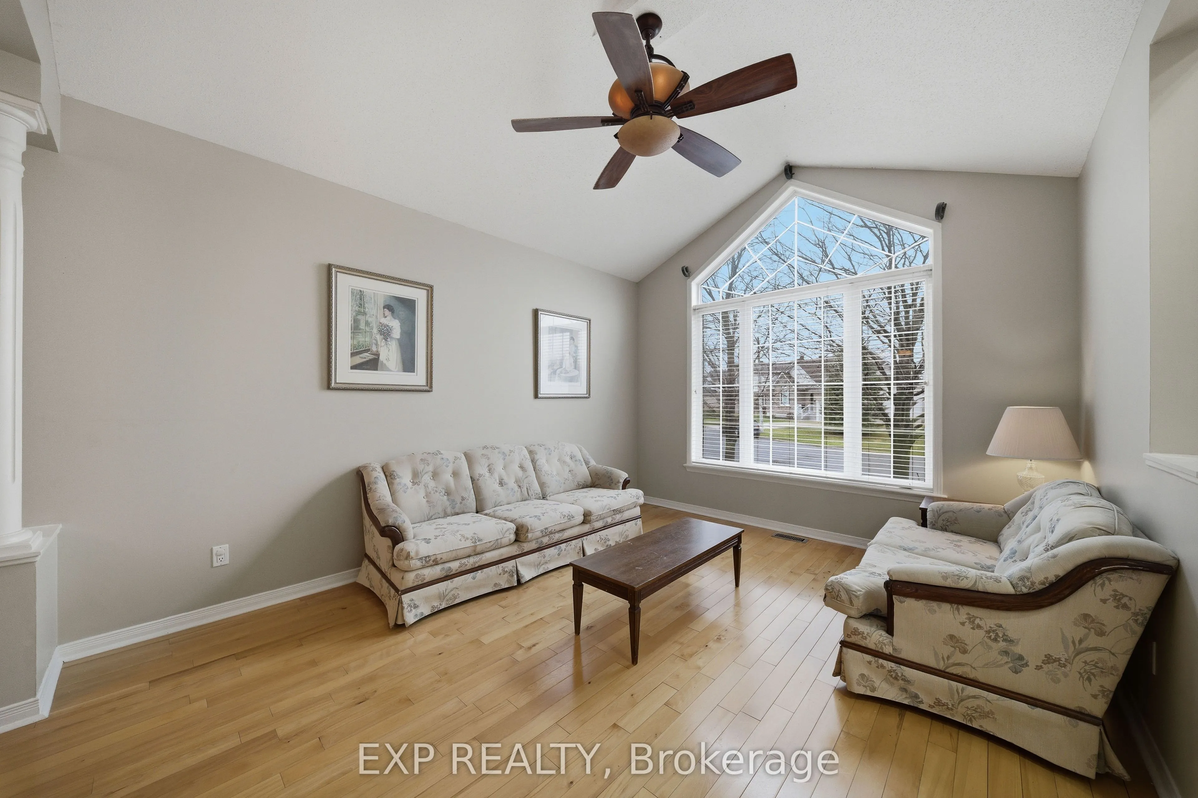 80 La Prairie Street