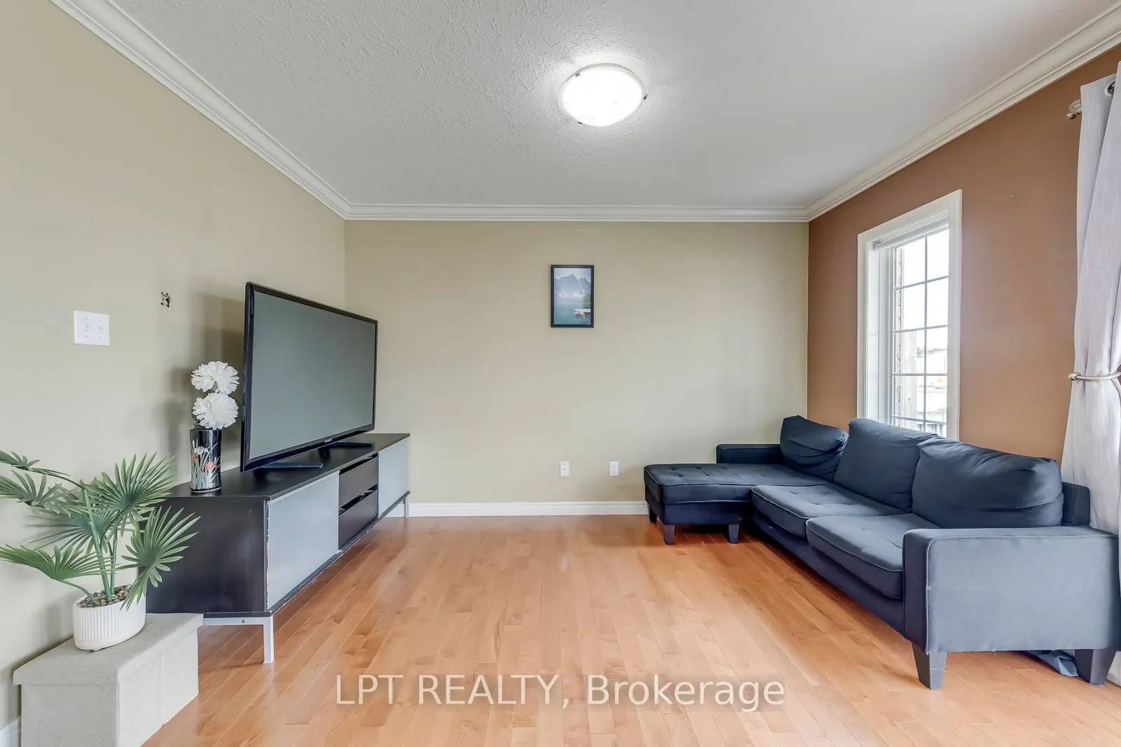 10 Fallowfield Drive #6