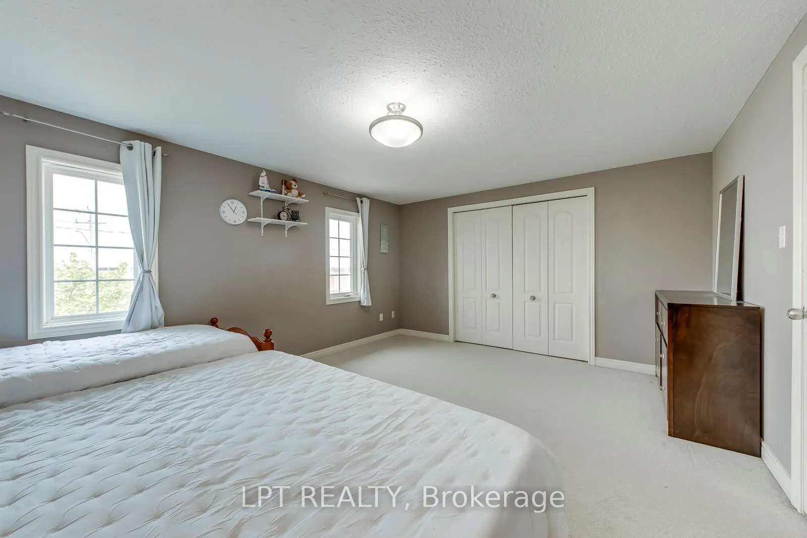 10 Fallowfield Drive #6