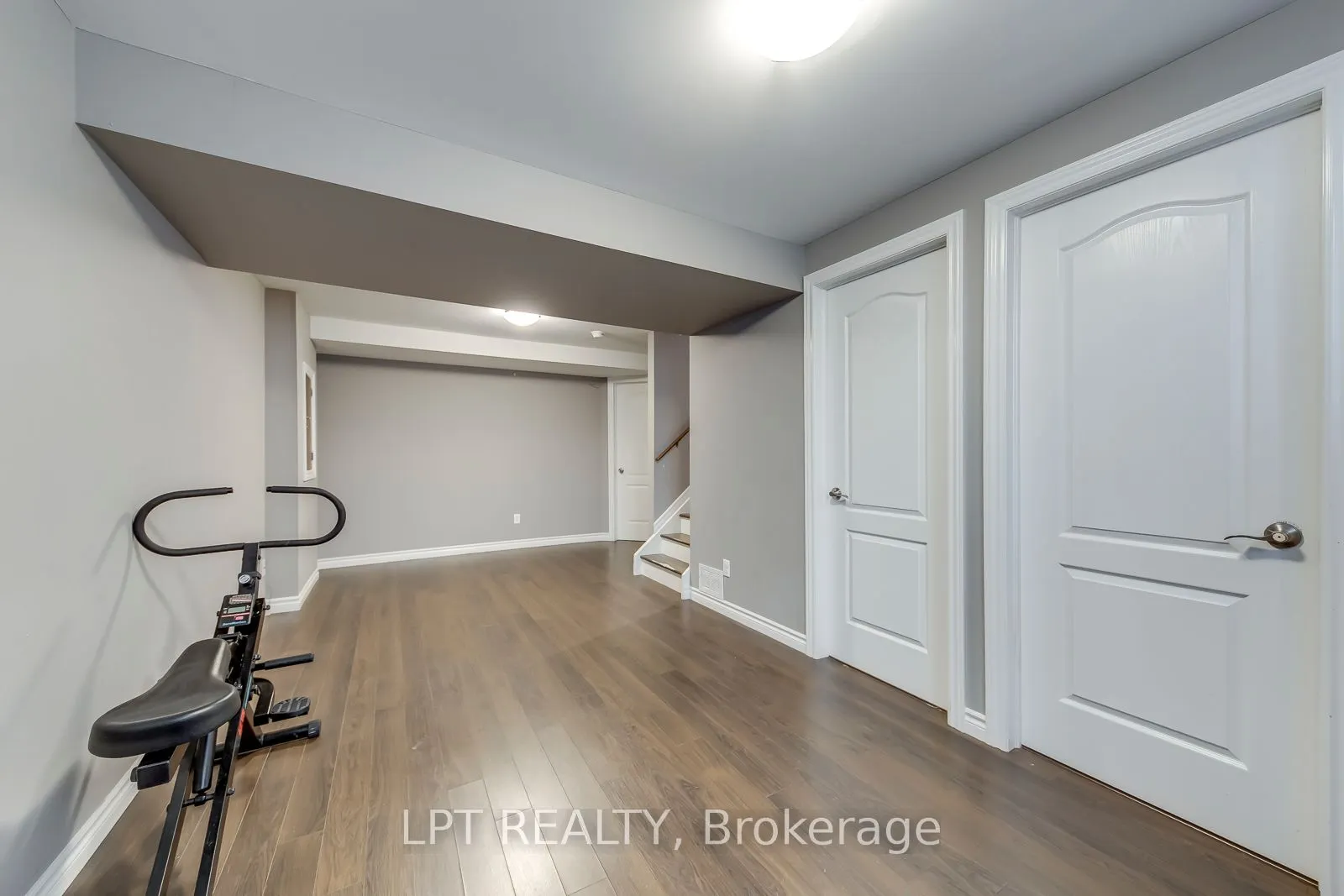 10 Fallowfield Drive #6