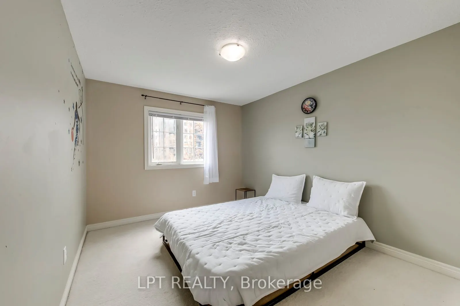 10 Fallowfield Drive #6