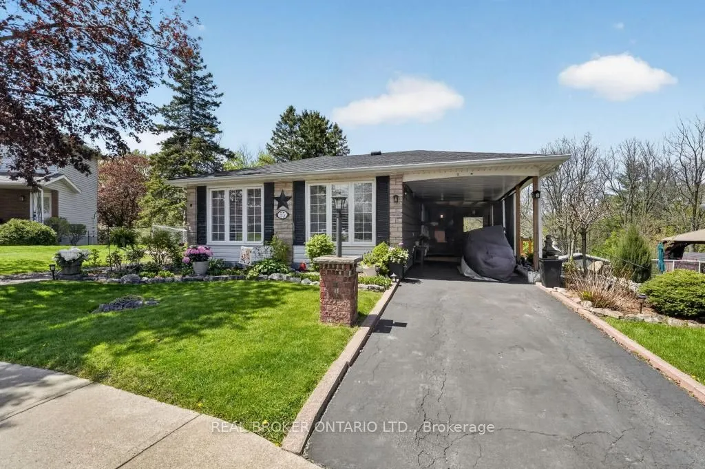 55 Sunrise Crescent