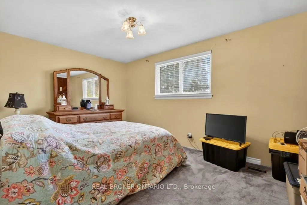 55 Sunrise Crescent