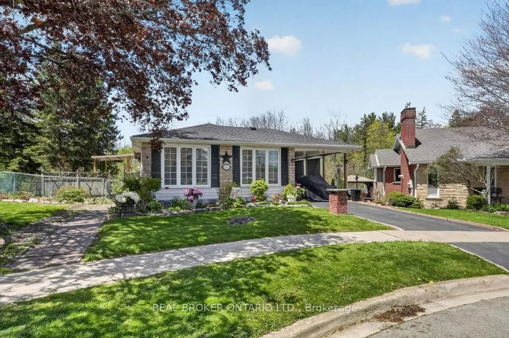 55 Sunrise Crescent