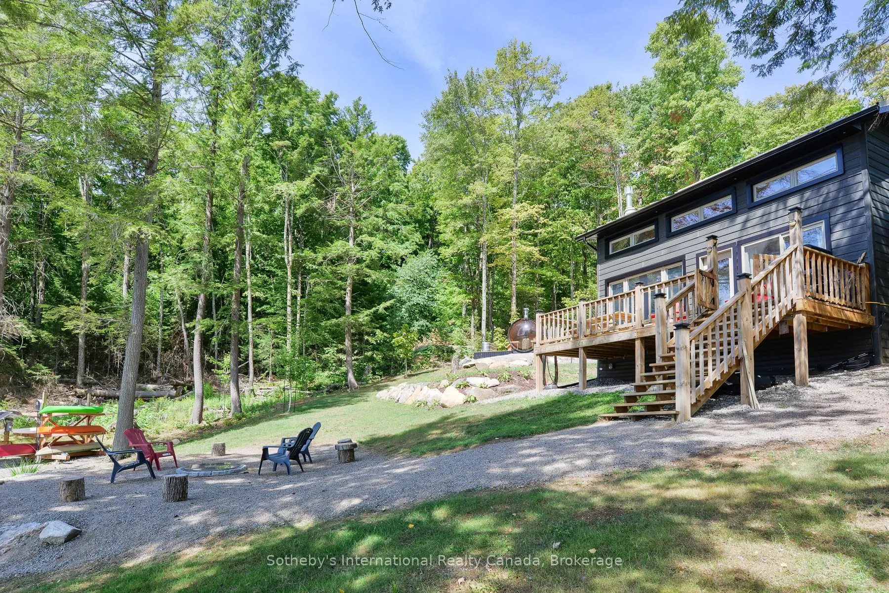 1211 Pluto Trail