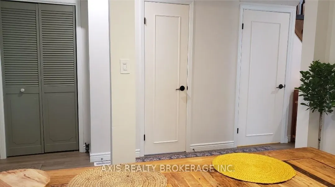 9 BUCHANAN Crescent