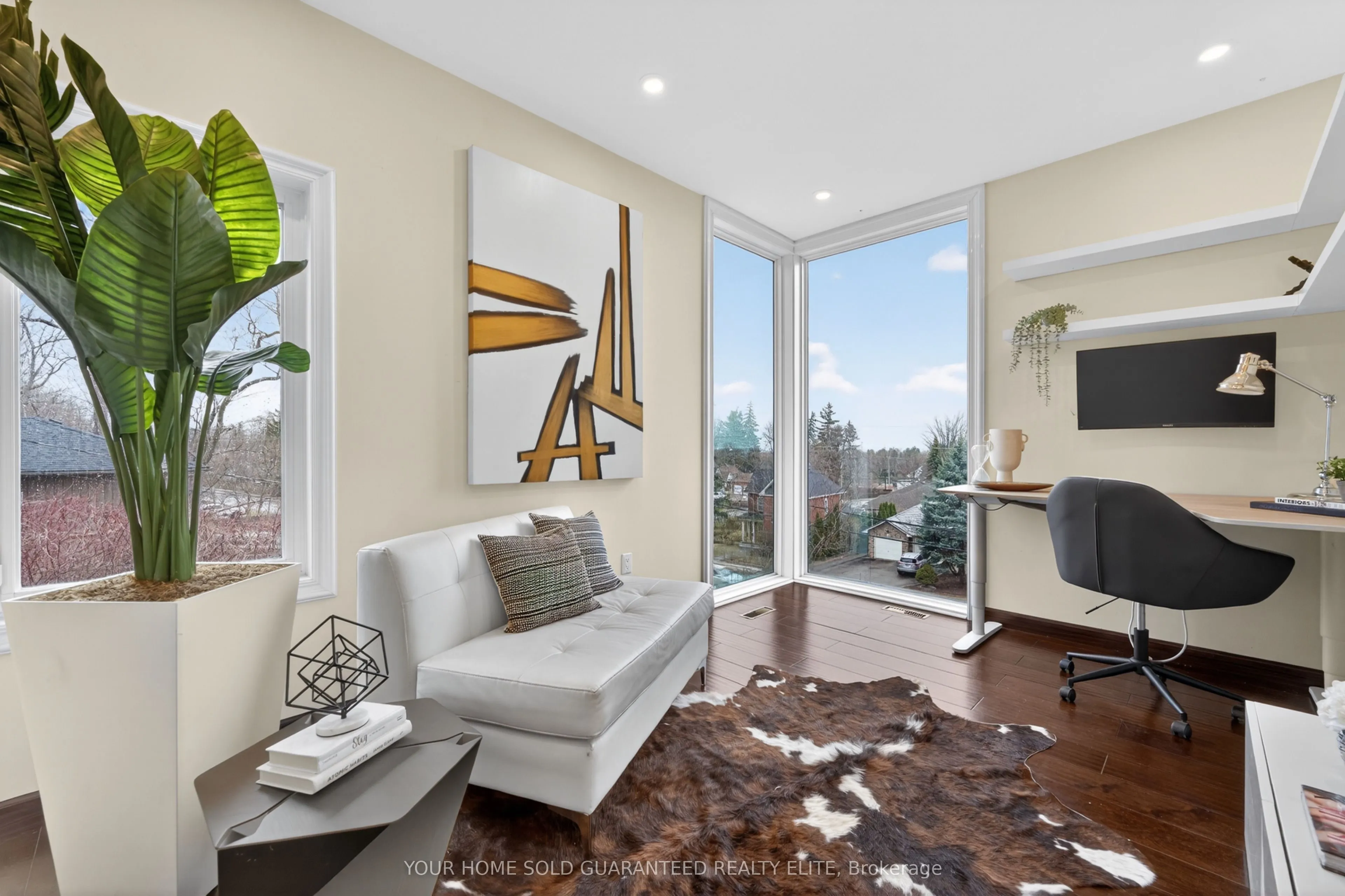 237B Main Street W