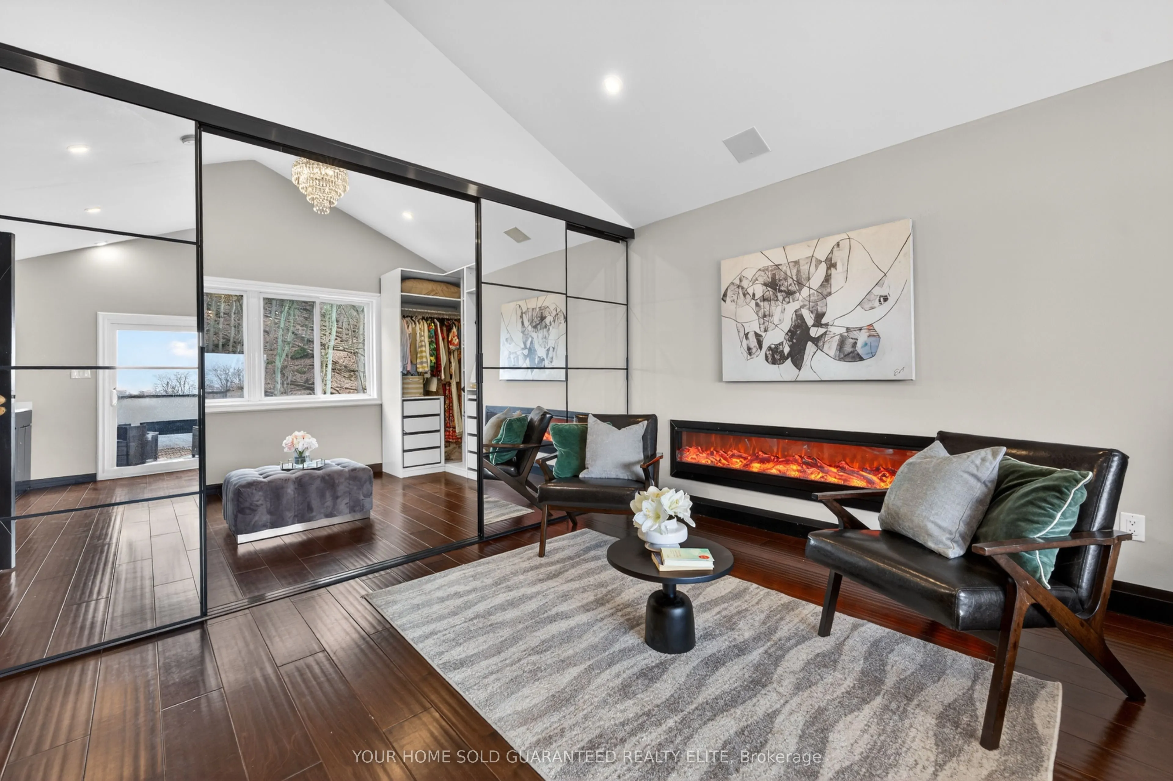 237B Main Street W