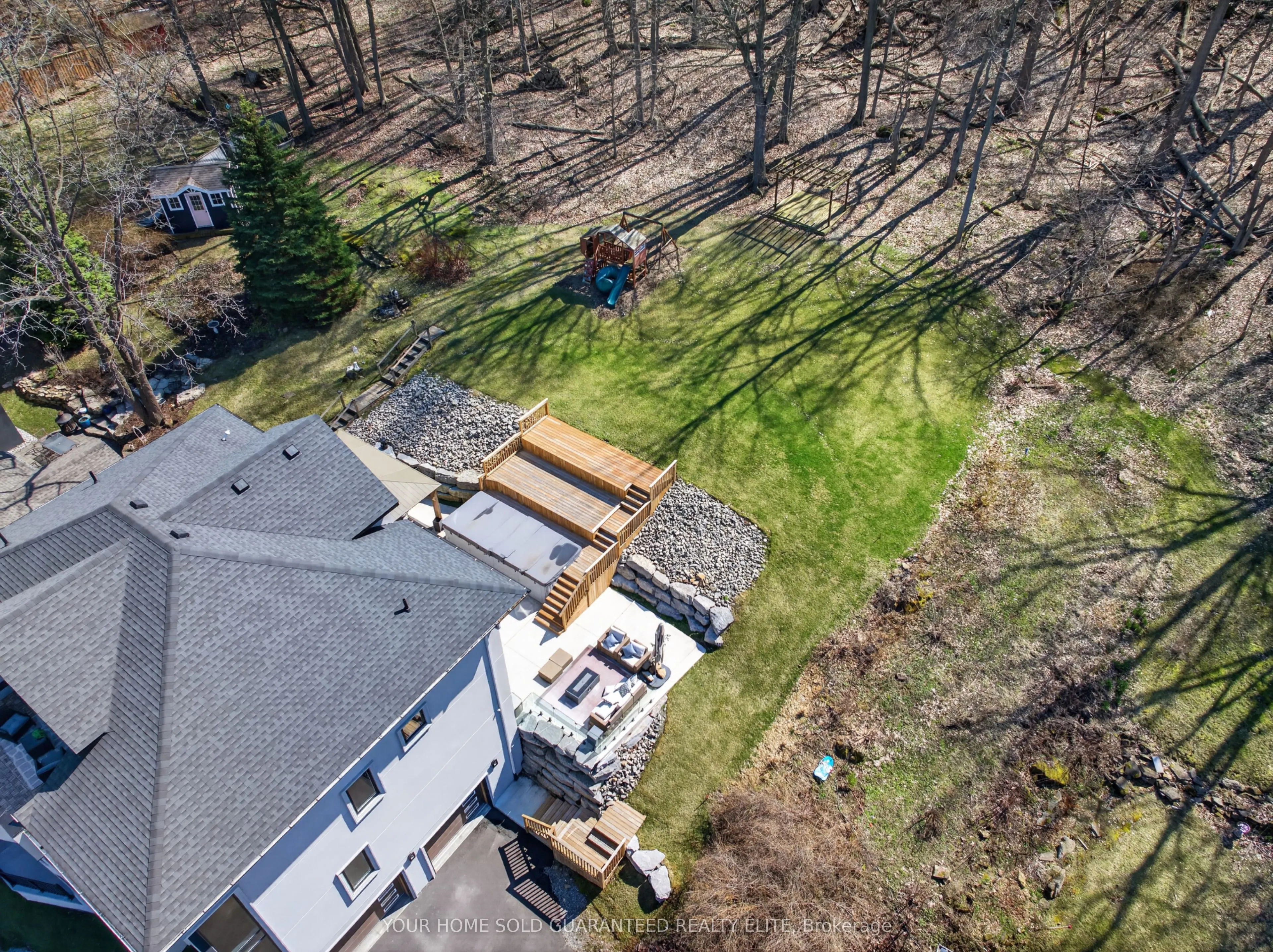 237B Main Street W