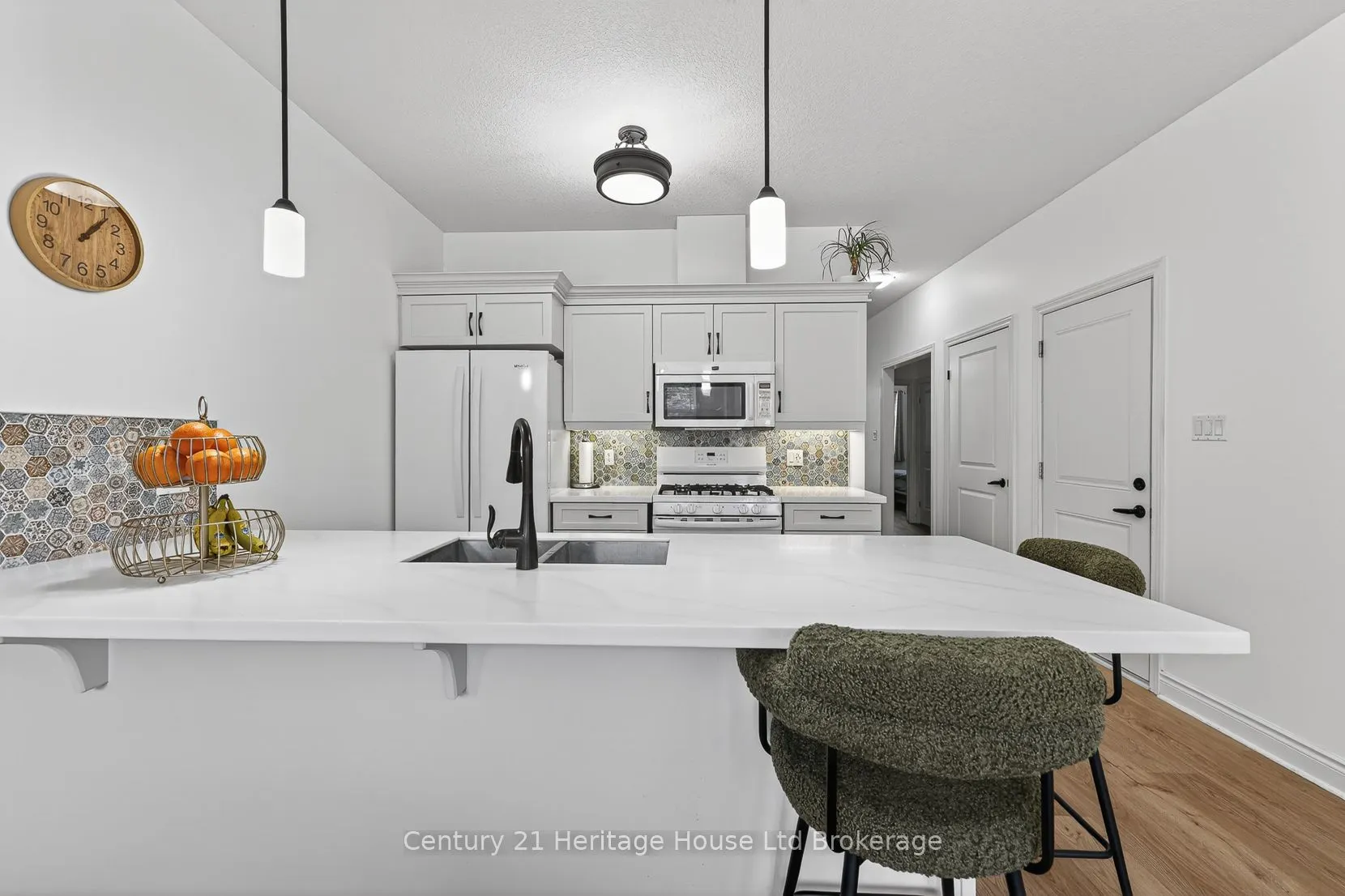 111 King Street E #9