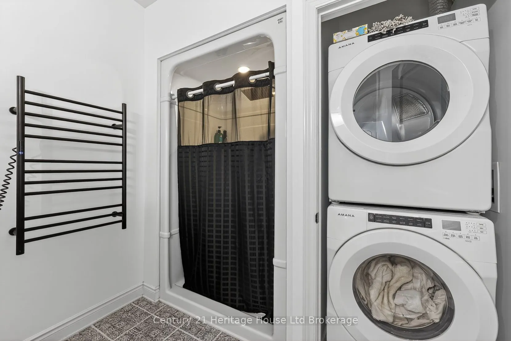 111 King Street E #9