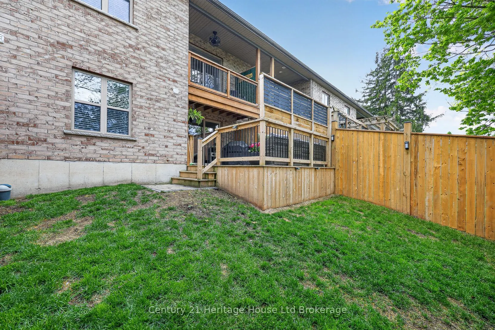 111 King Street E #9