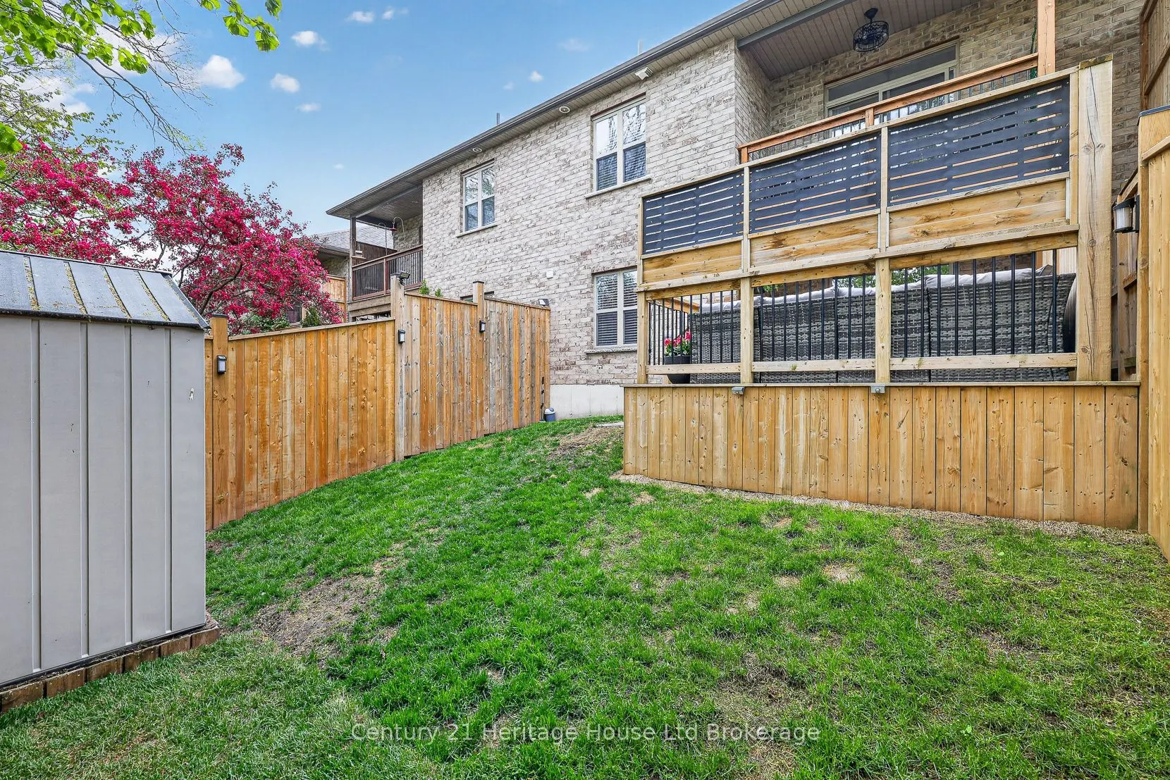 111 King Street E #9