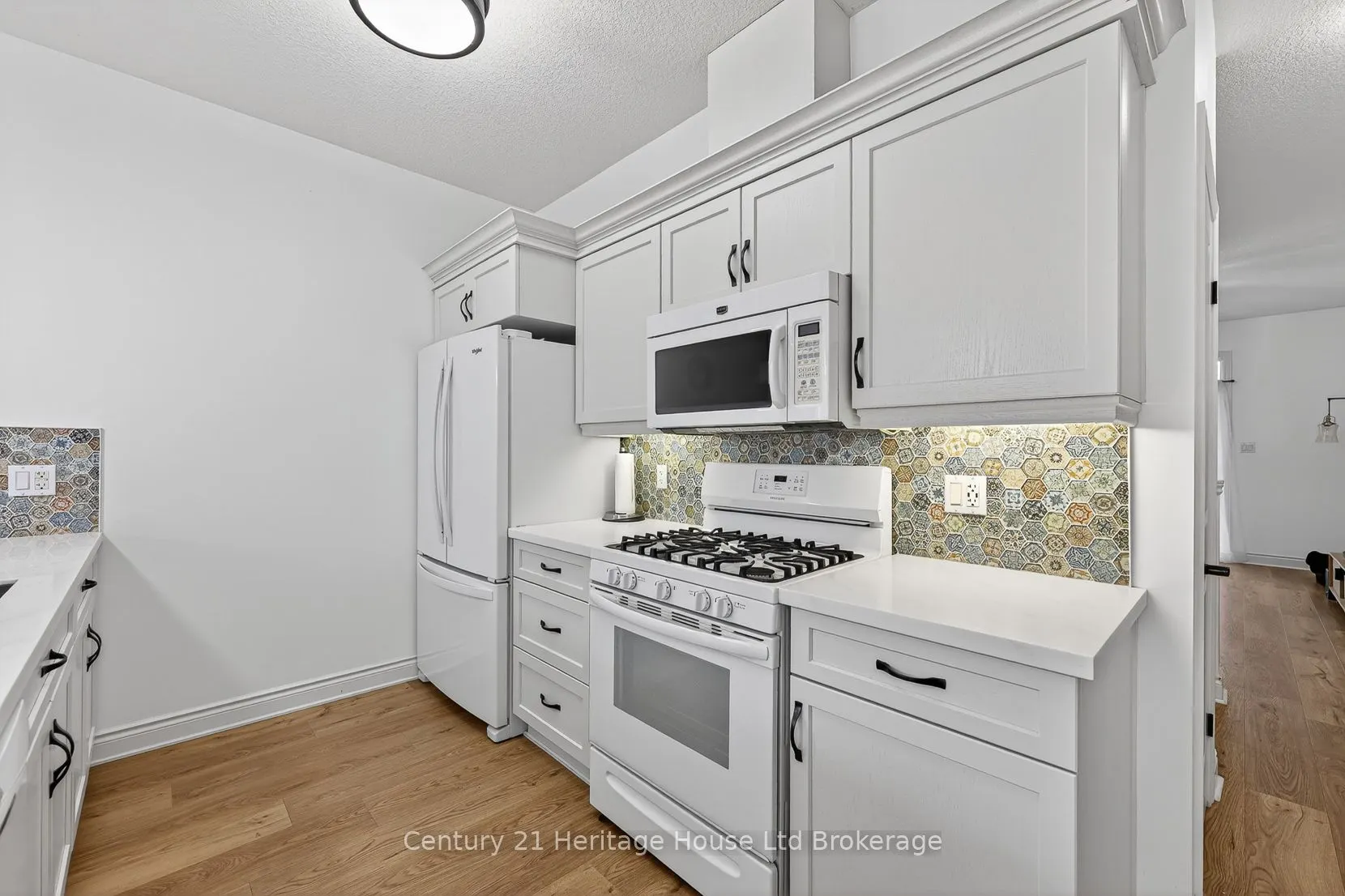 111 King Street E #9