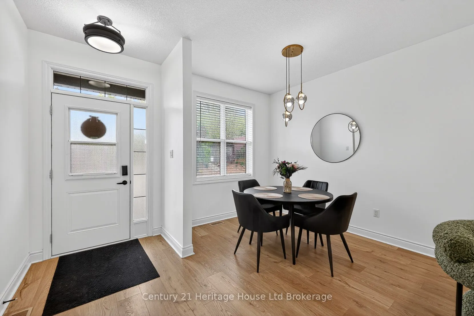 111 King Street E #9